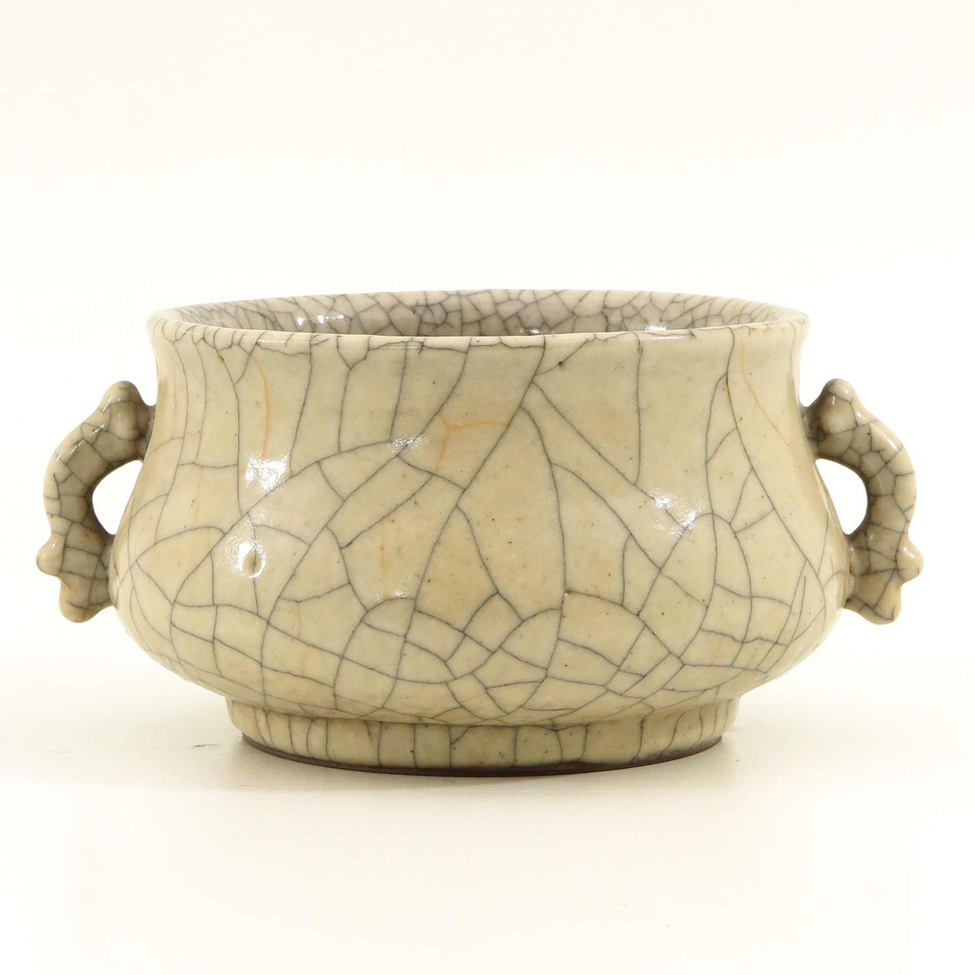 A Chinese Crackleware Censer