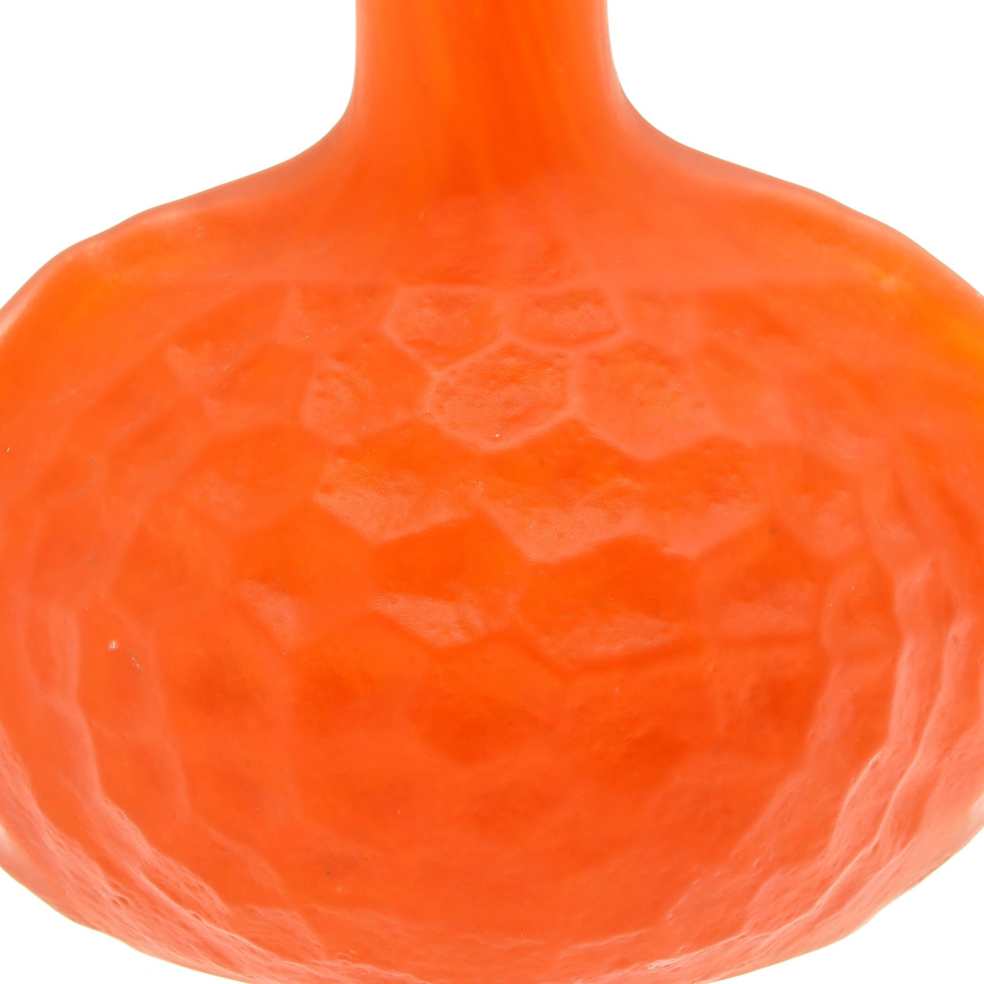An Orange Glass Vase - Bild 7 aus 7
