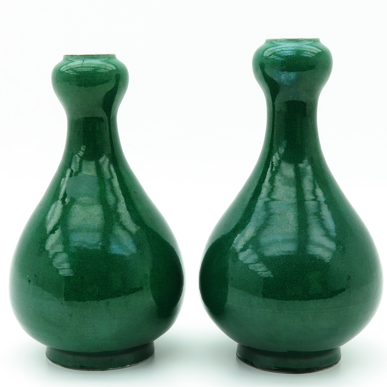 A Pair of Green Glaze Gourd Vases - Image 3 of 9