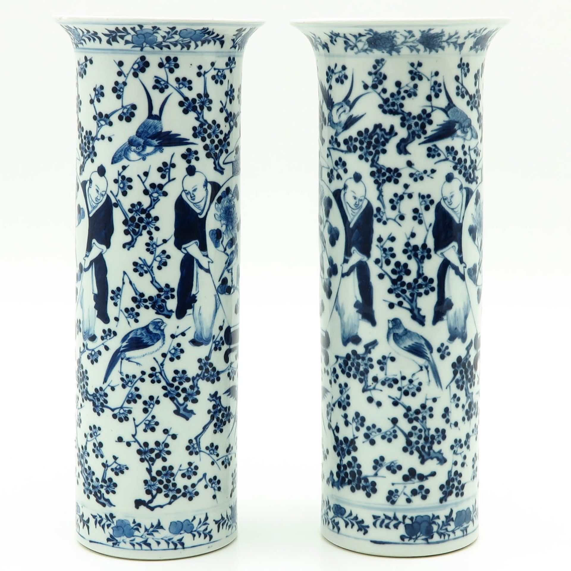 A Pair of Blue and White Vases - Bild 4 aus 9