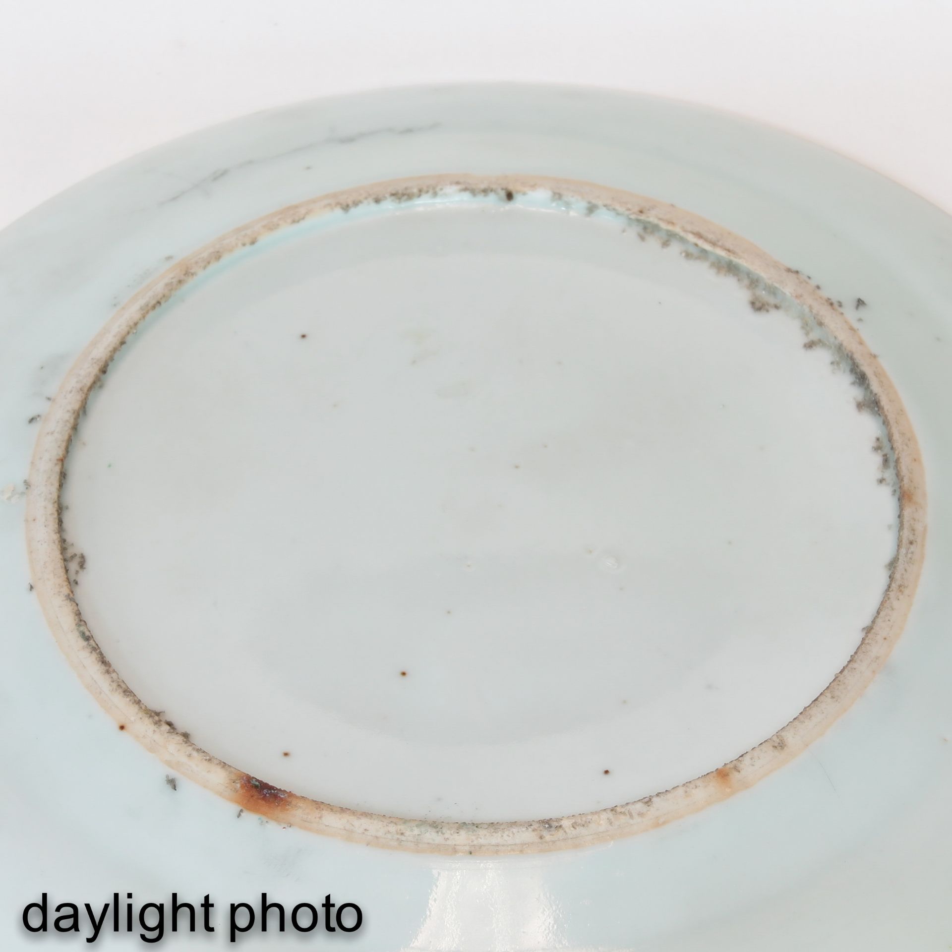 A Pair of Polychrome Plates - Bild 8 aus 9