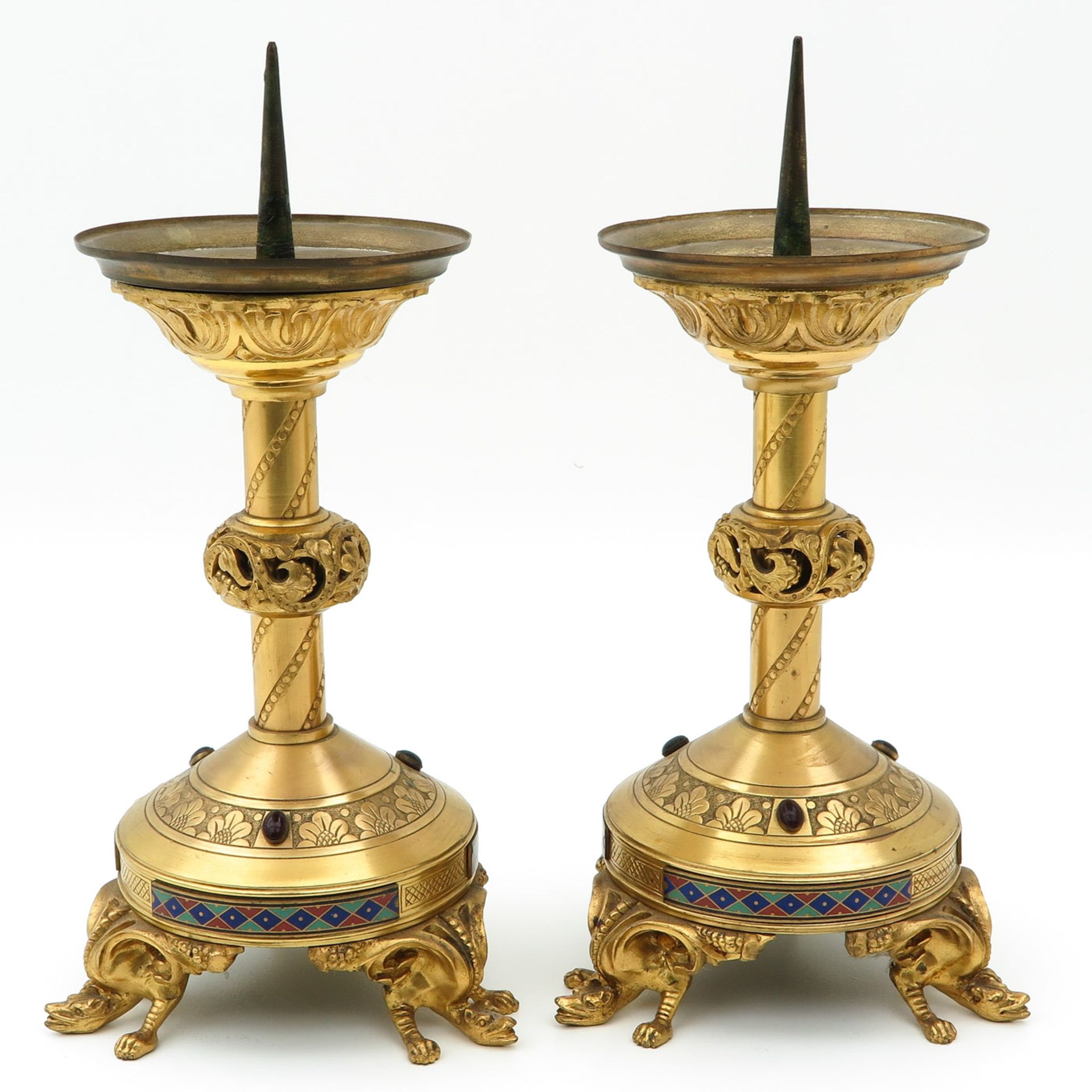 A Pair of Bronze and Enamel Church Candlesticks - Bild 2 aus 2