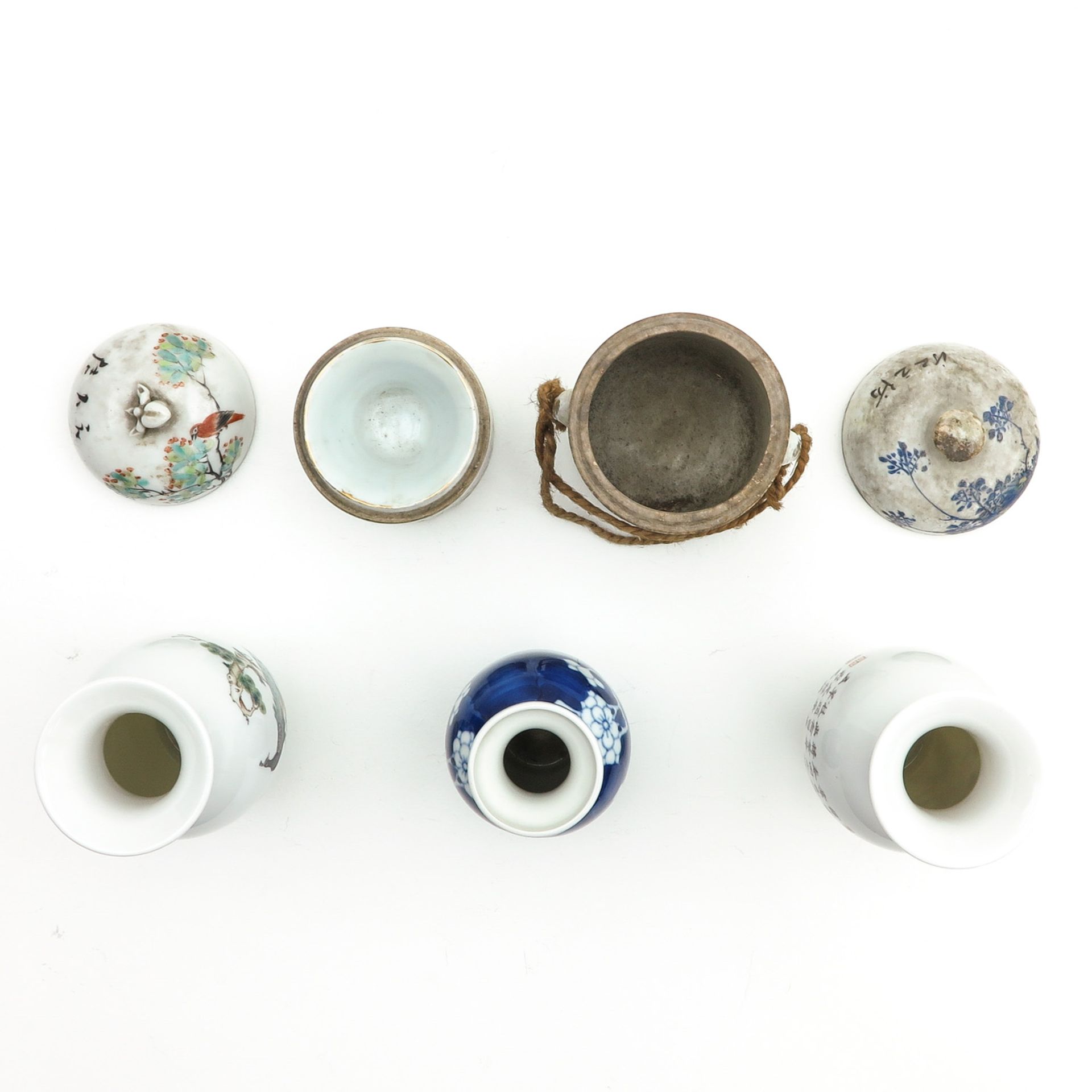 A Diverse Collection of Porcelain - Bild 5 aus 10