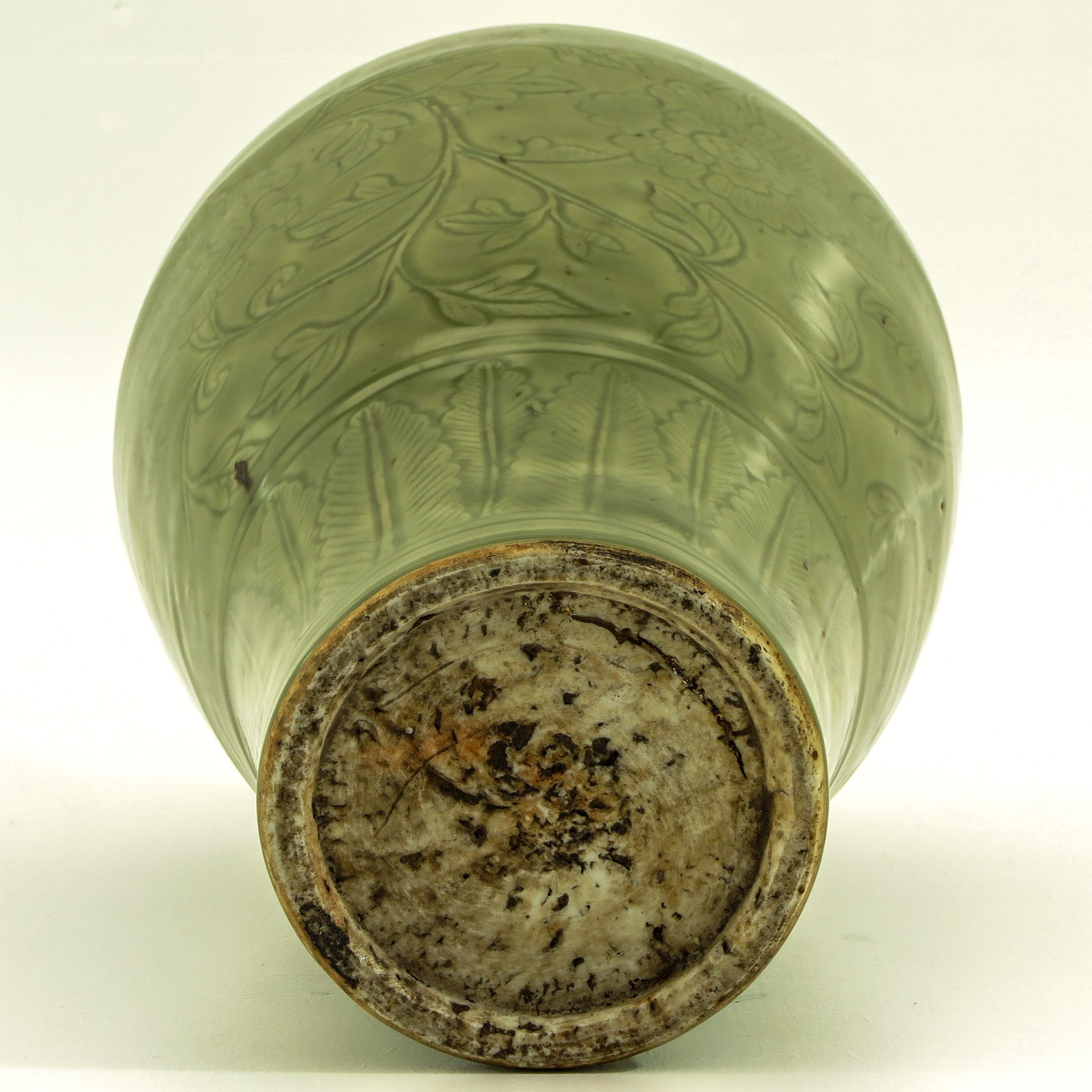 A Celadon Meiping Vase - Bild 6 aus 9