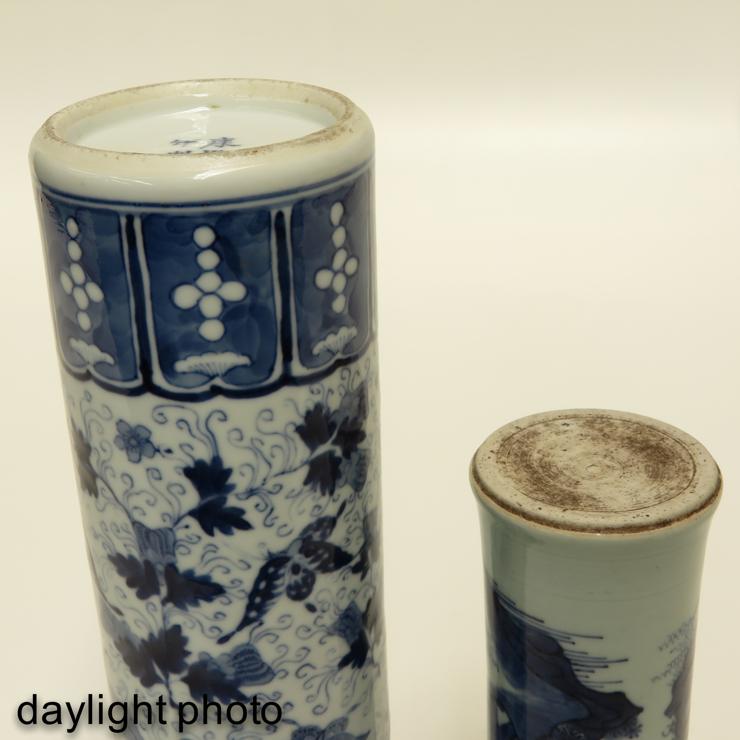 Two Blue and White Vases - Image 8 of 9