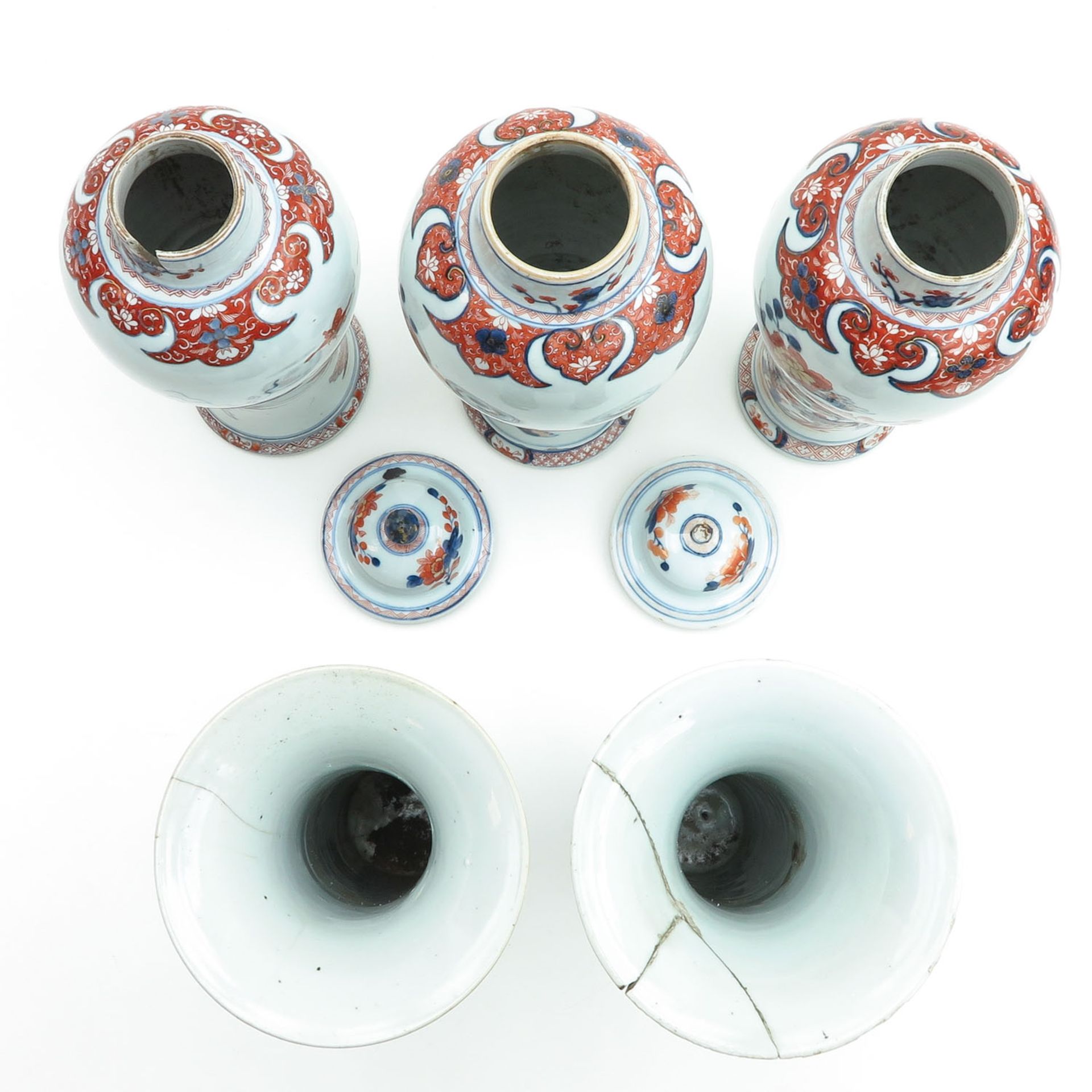 A 5 Piece Imari Garniture Set - Bild 5 aus 10