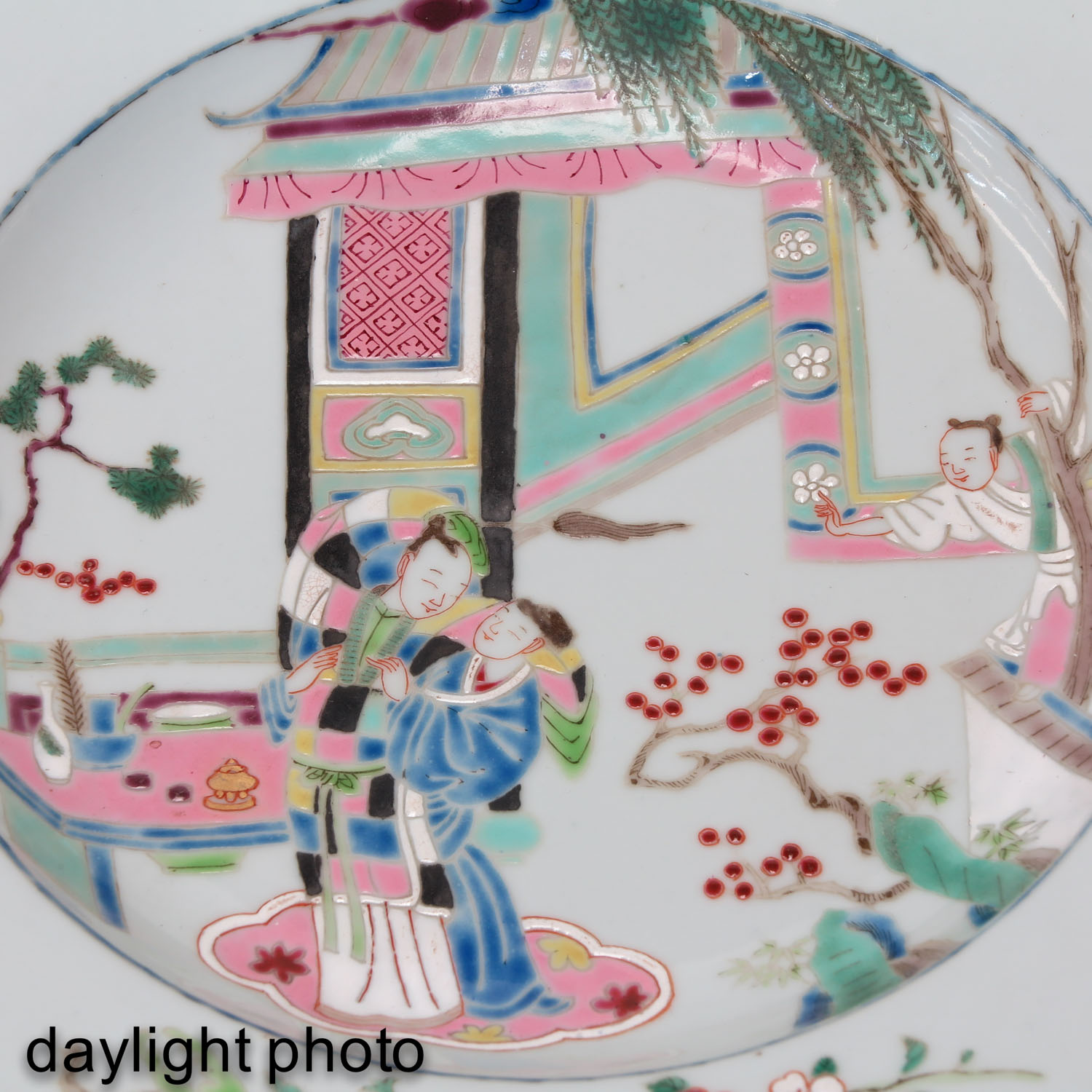 Two Famille Rose Plates - Image 10 of 10