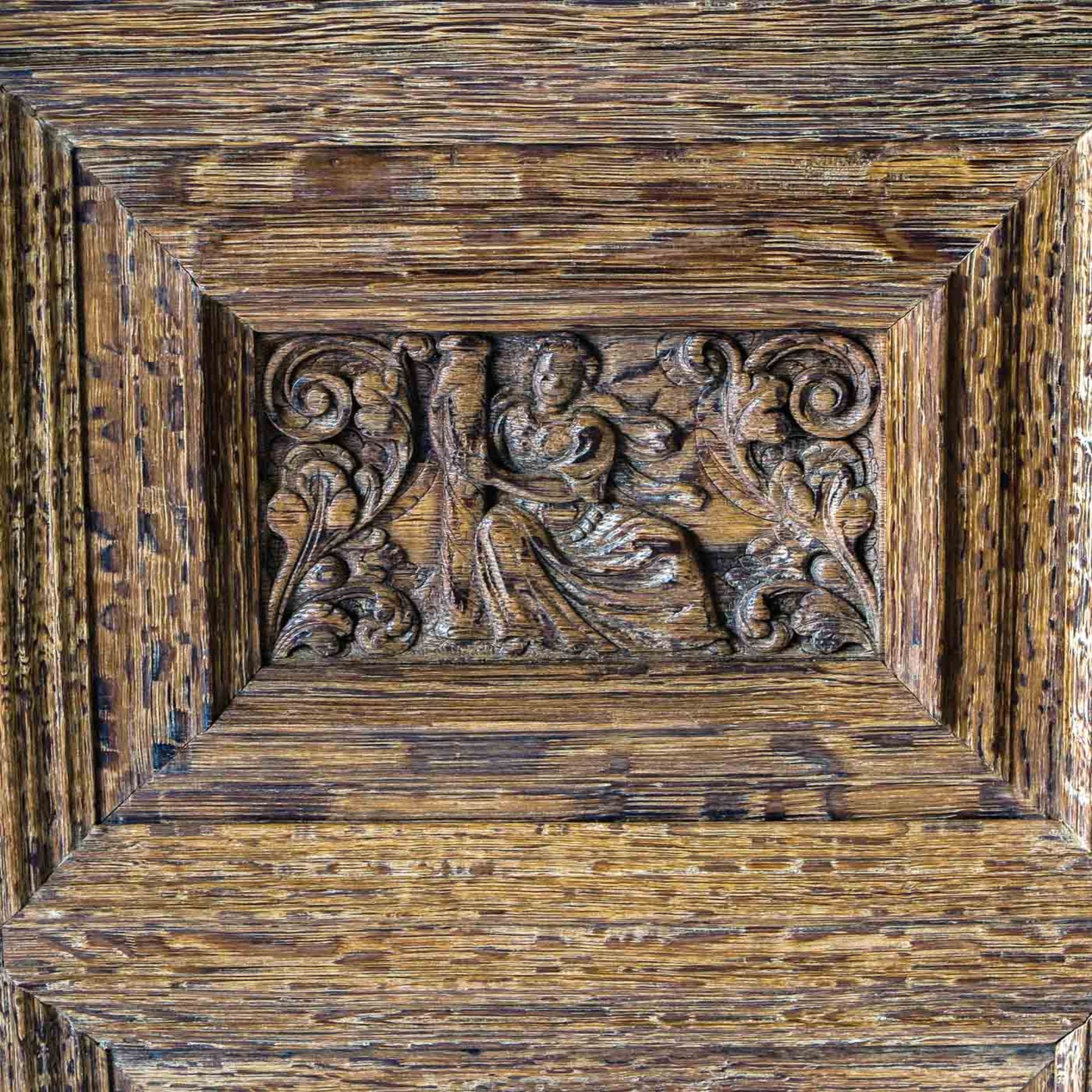 A 17th Century Carved Oak Cabinet - Bild 3 aus 4