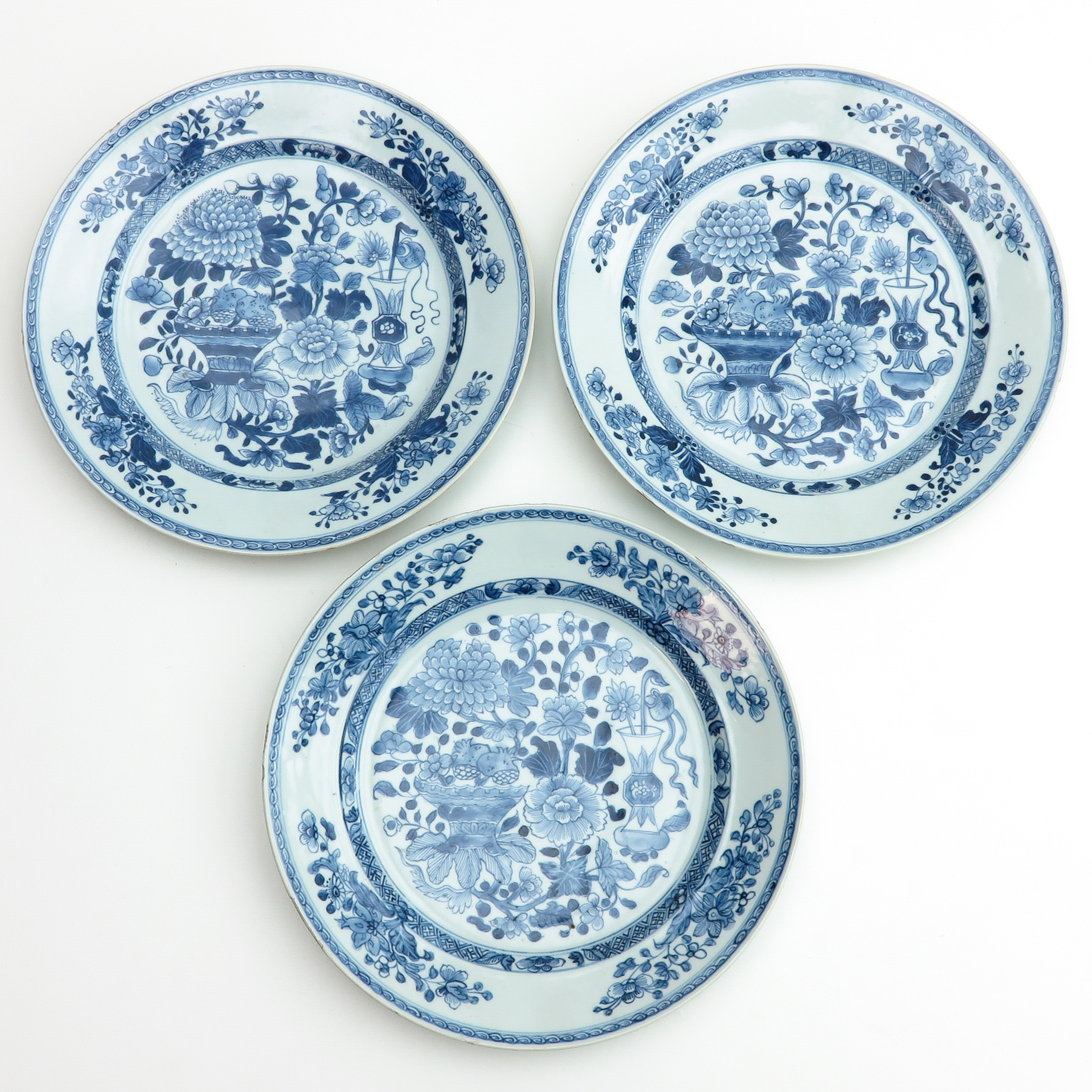 A Series of 6 Blue and White Plates - Image 5 of 9