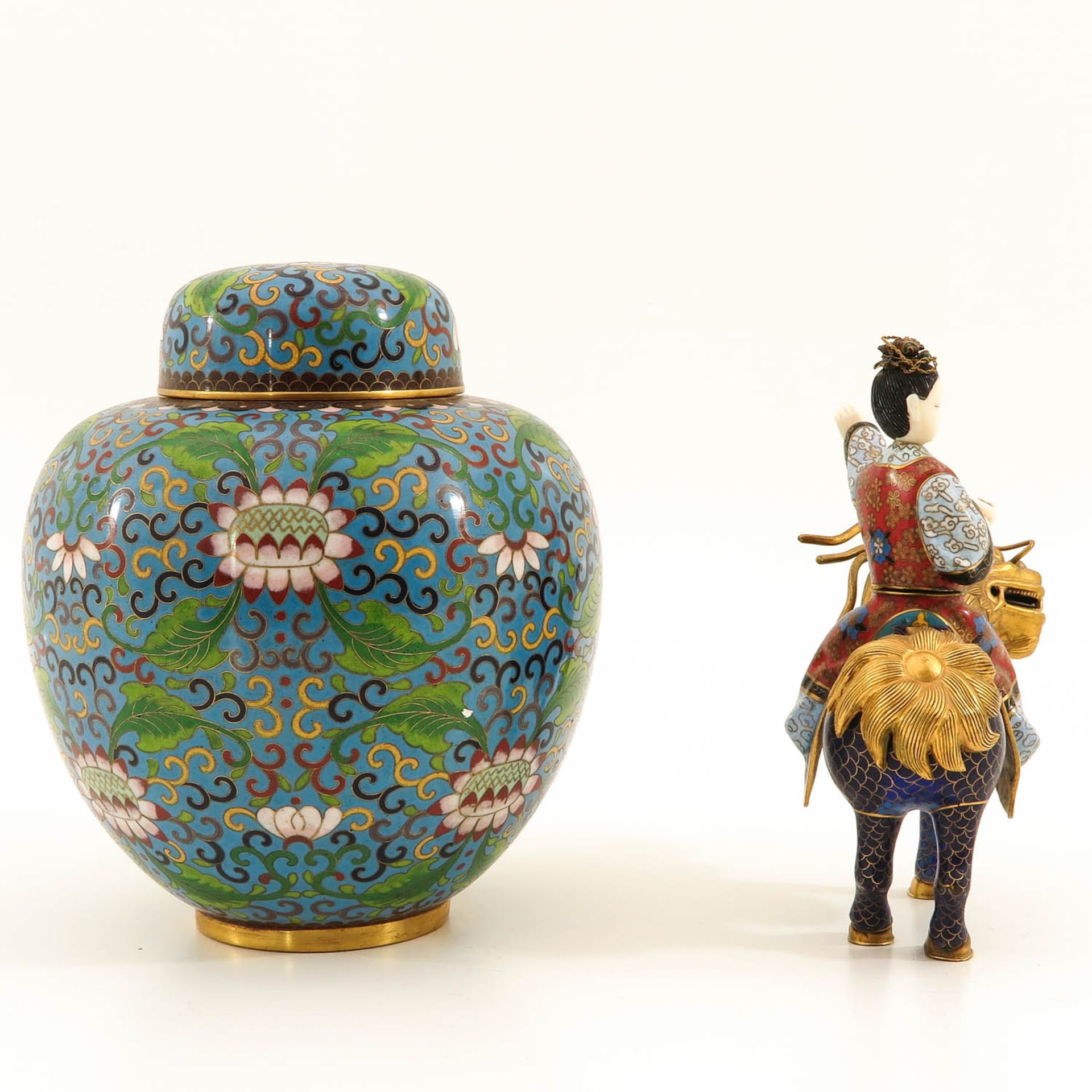 A Cloisonne Vase and Sculture - Bild 4 aus 9