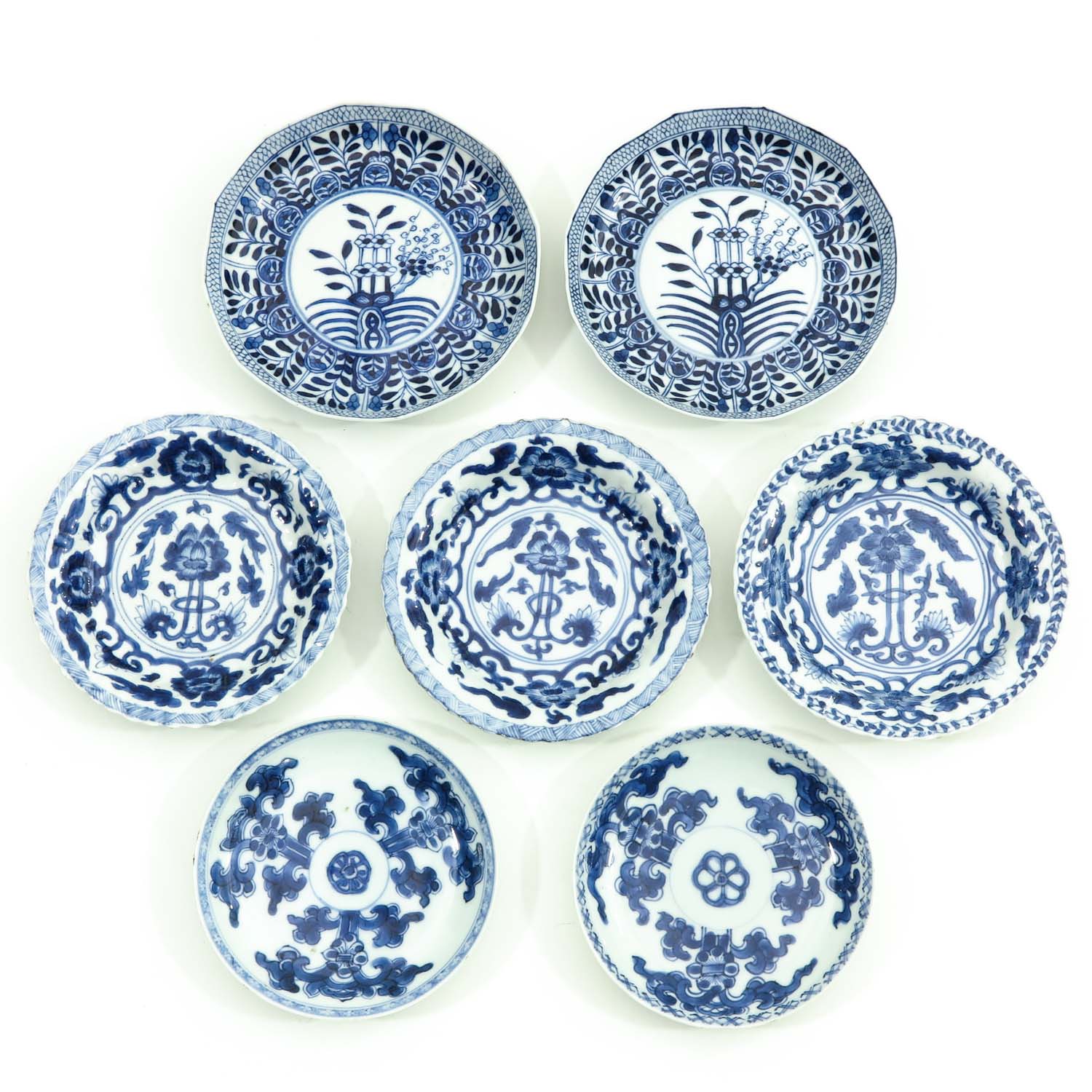 A Collectin of 13 Small Plates - Image 3 of 10