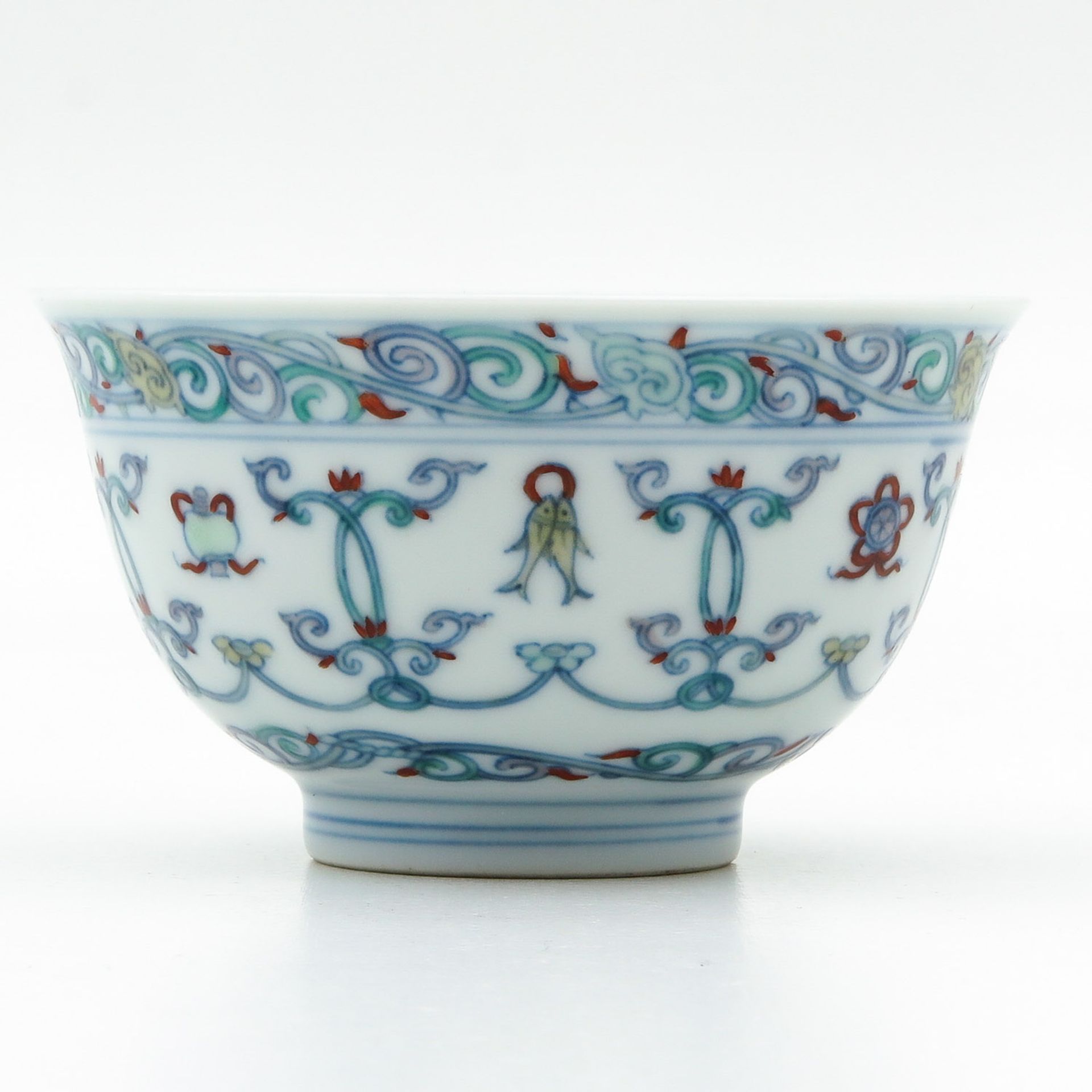 A Small Doucai Bowl - Bild 3 aus 9