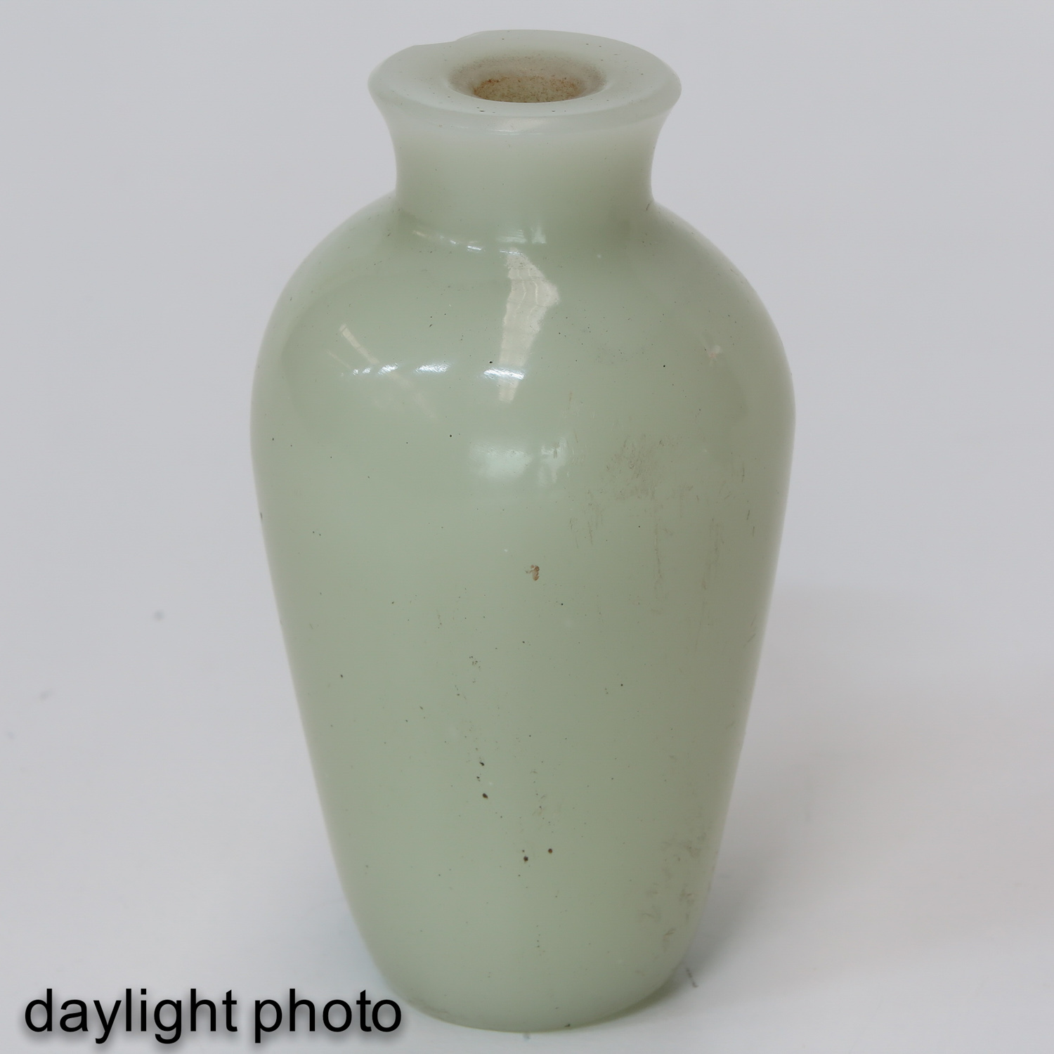 A Collection of 4 Jade Vases - Image 10 of 10