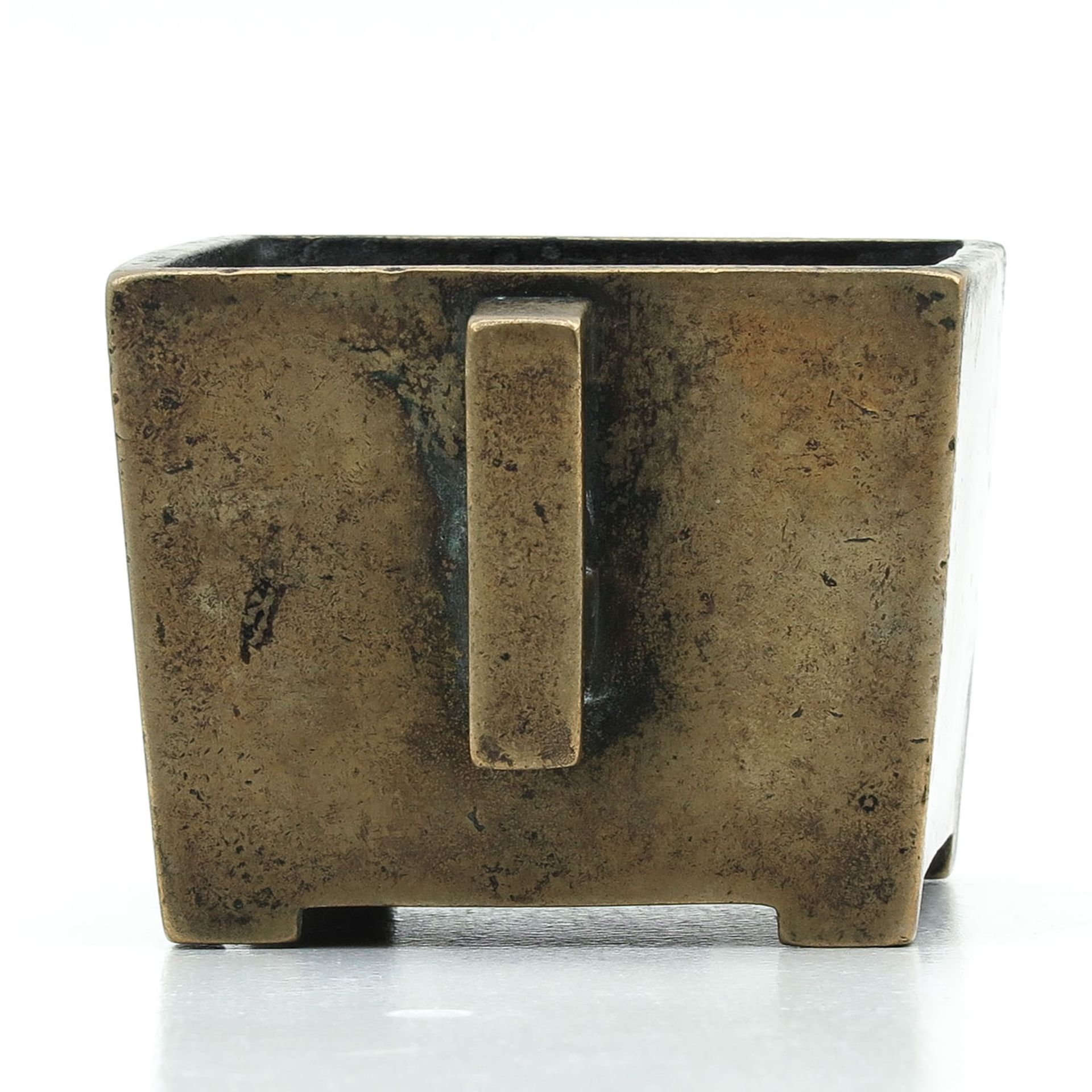 A Square Bronze Censer - Image 2 of 9