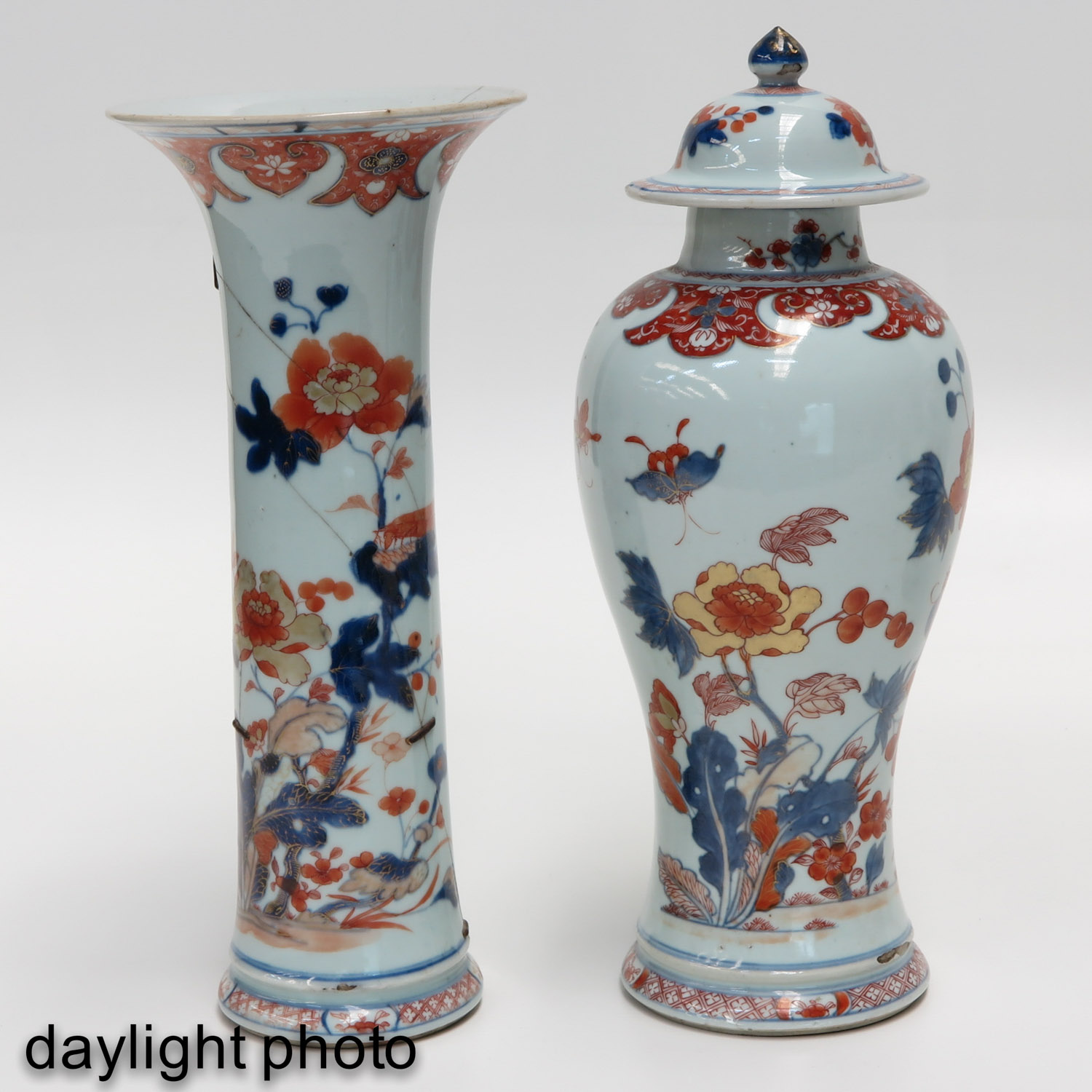 A 5 Piece Imari Garniture Set - Image 7 of 10