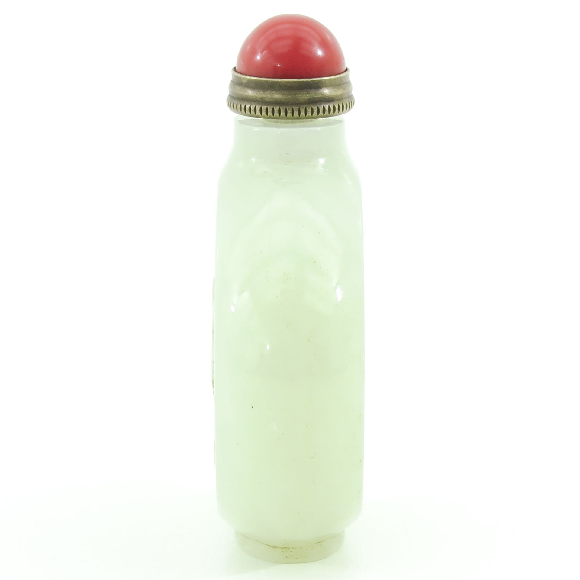 A Carved Jade Snuff Bottle - Bild 2 aus 10