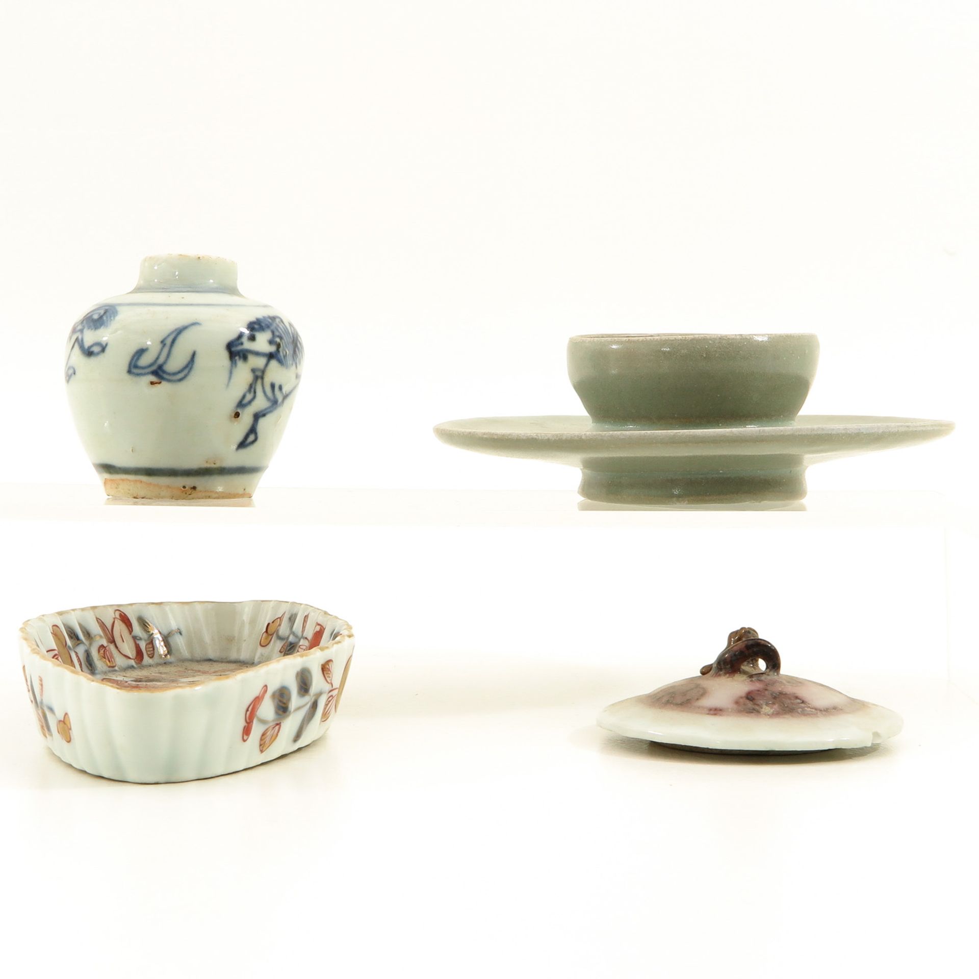 A Diverse Collection of Porcelain - Bild 4 aus 9