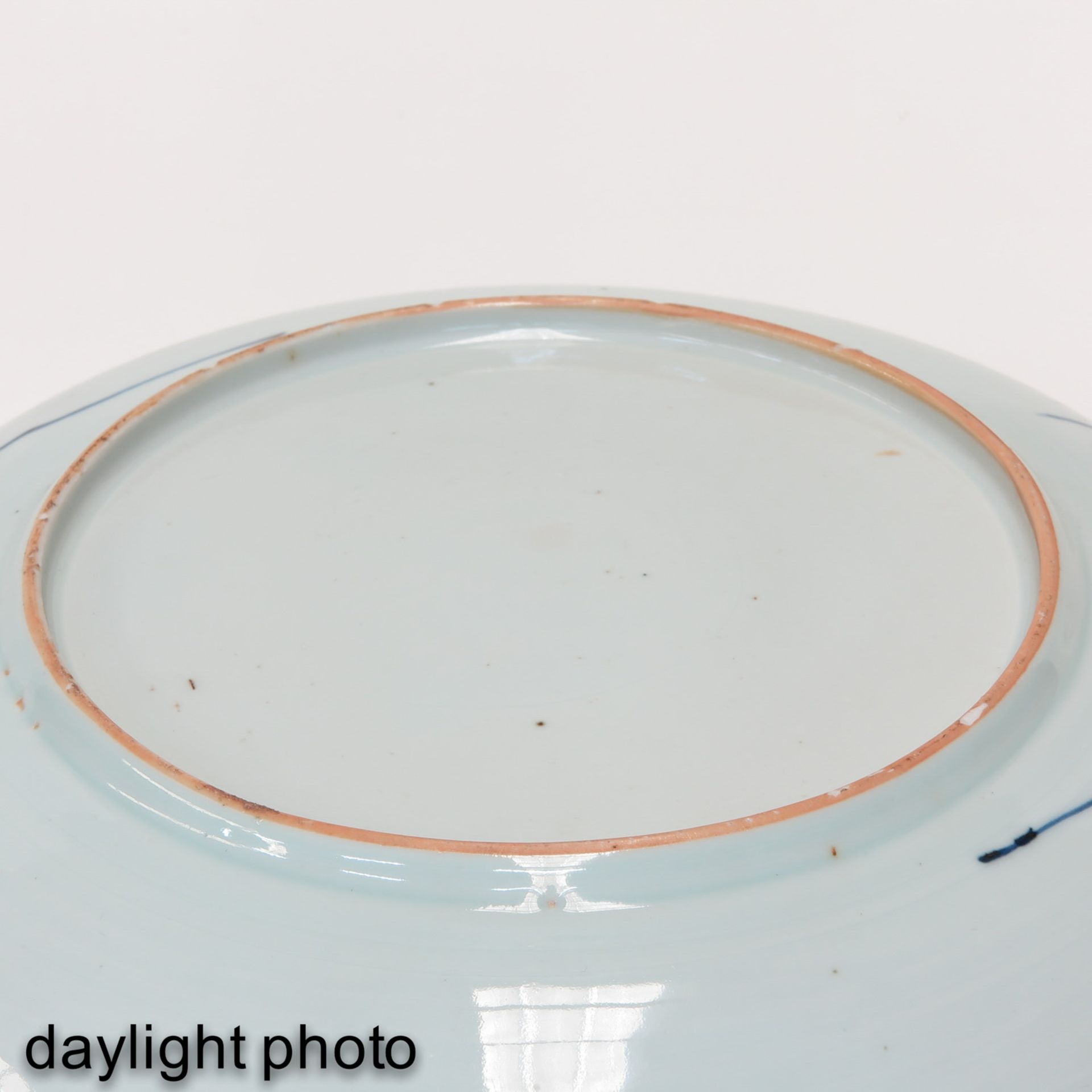 A Blue and White Plate - Bild 6 aus 7