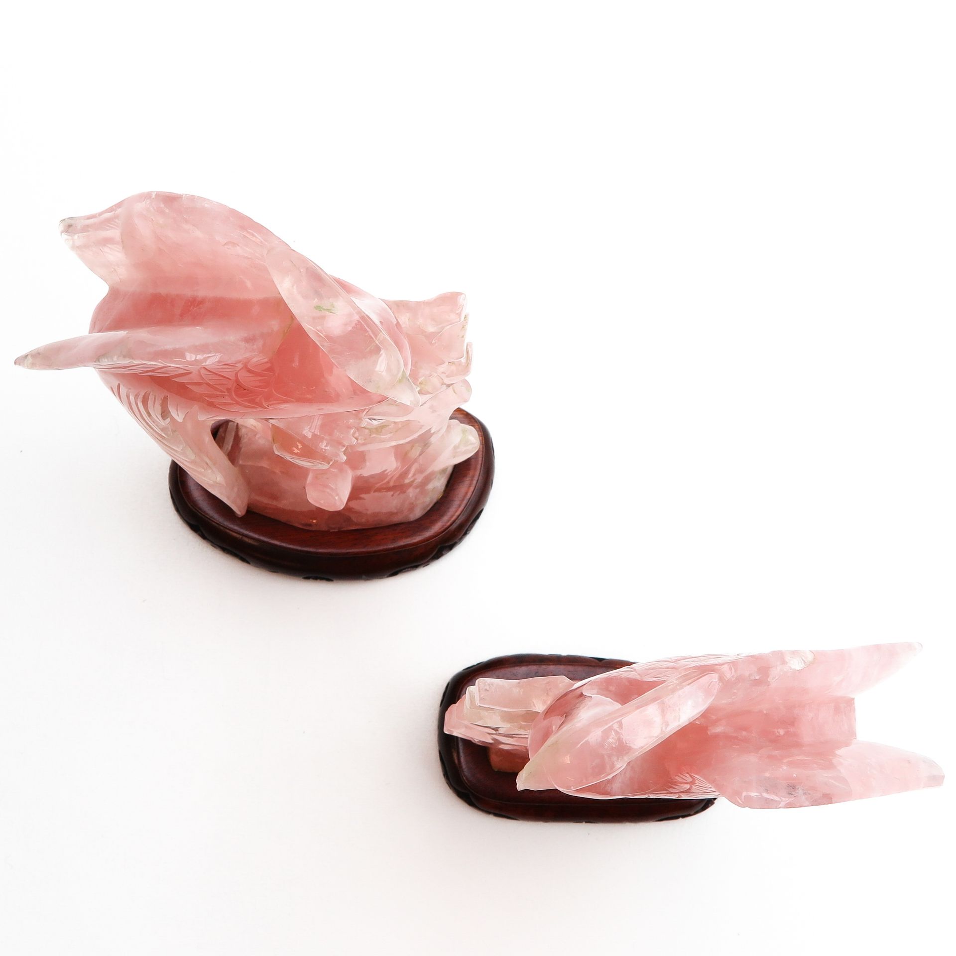 A Pair of Carved Pink Quartz Birds - Bild 5 aus 9