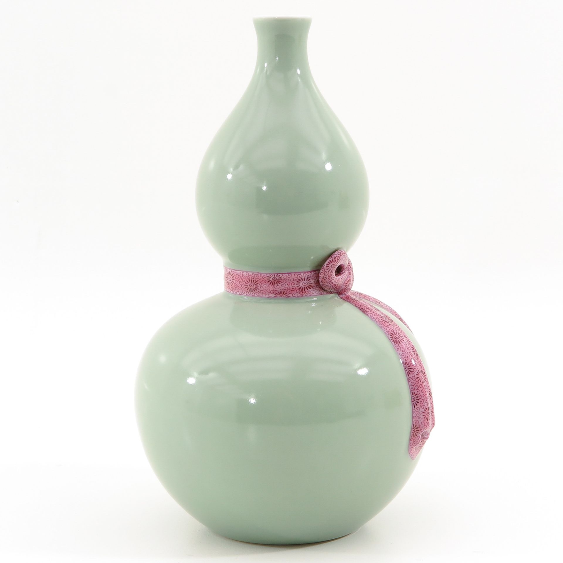 A Celadon Gourd Vase - Bild 4 aus 9