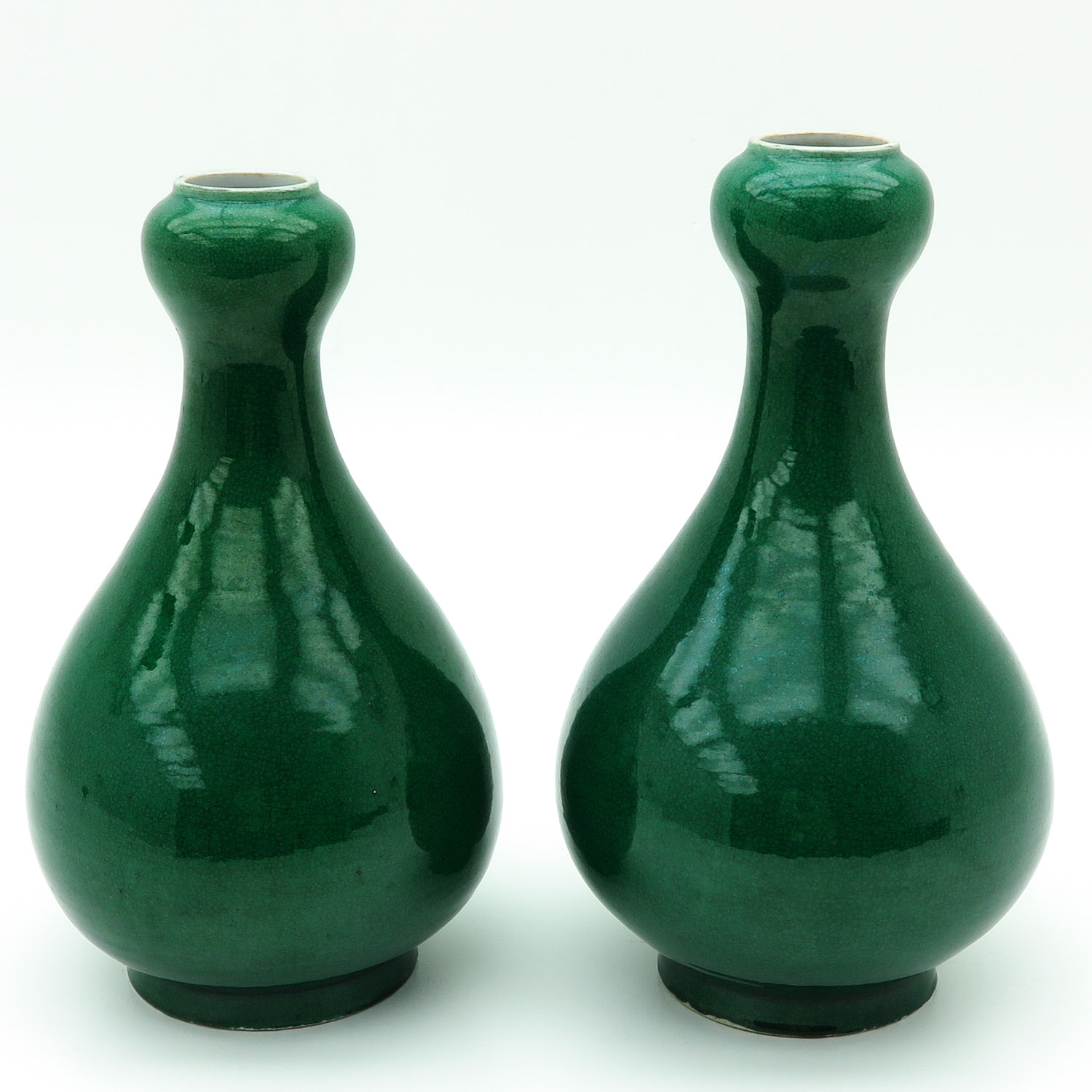 A Pair of Green Glaze Gourd Vases