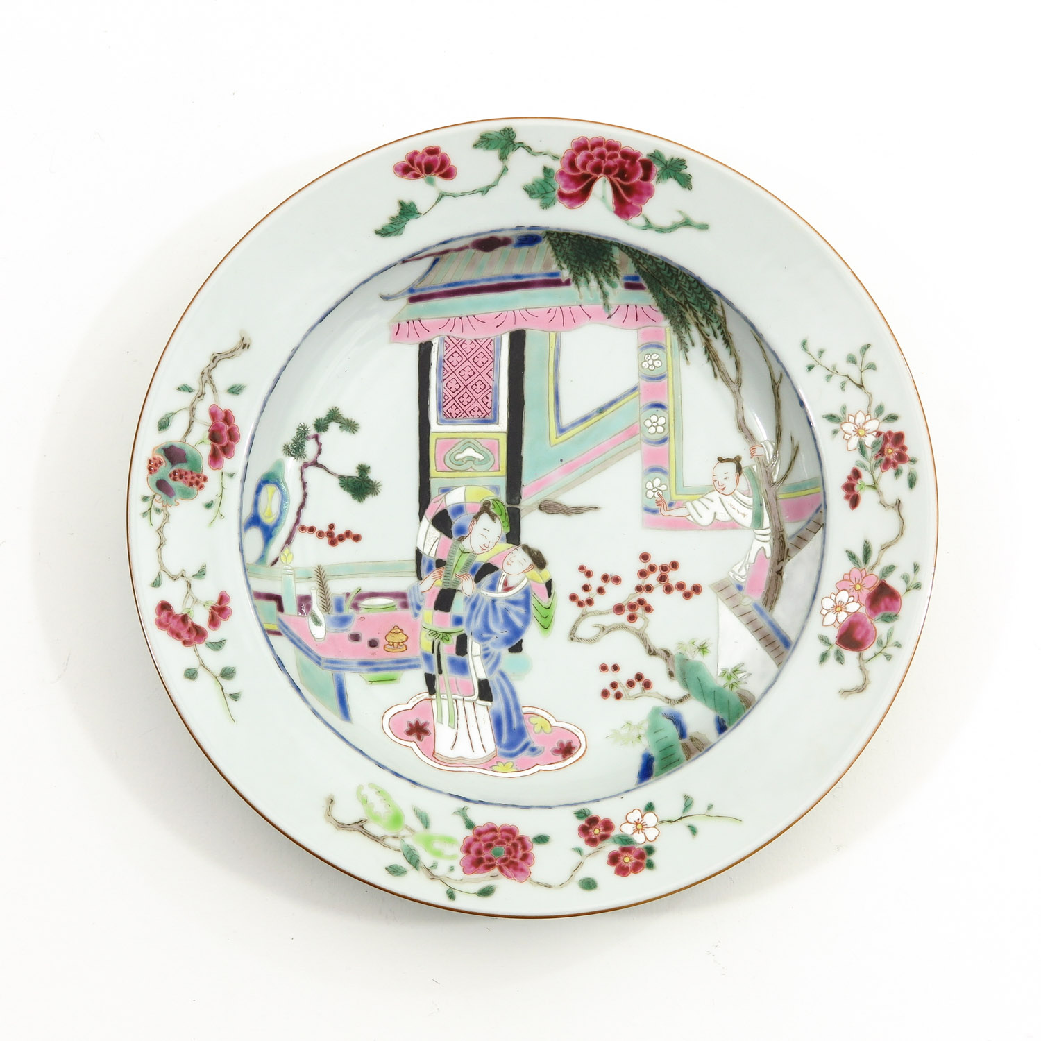 Two Famille Rose Plates - Image 5 of 10