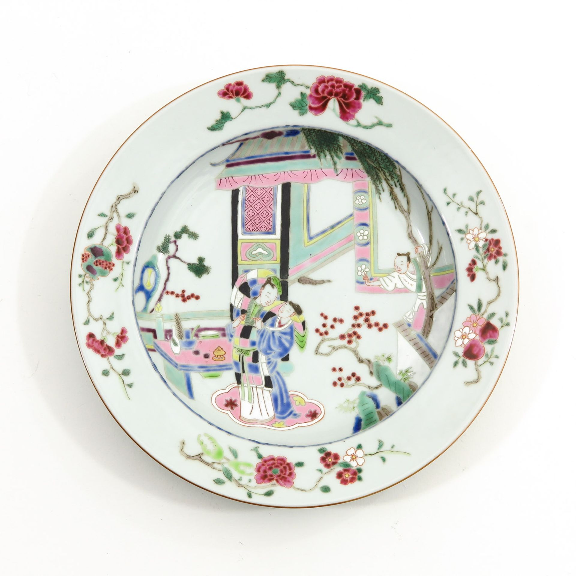 Two Famille Rose Plates - Bild 5 aus 10