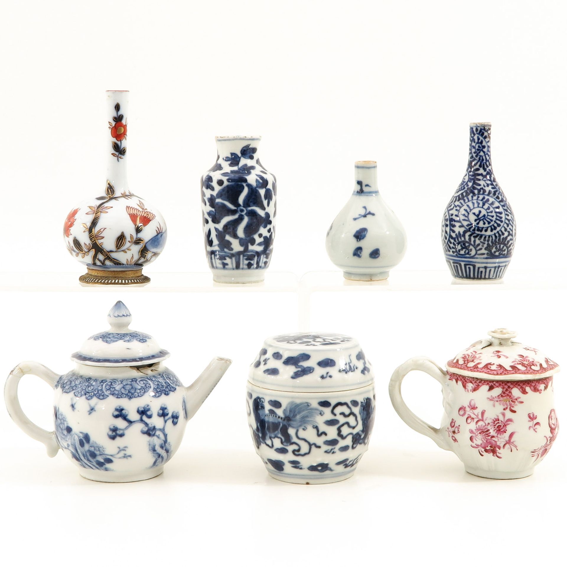 A Diverse Collection of Porcelain - Bild 3 aus 9