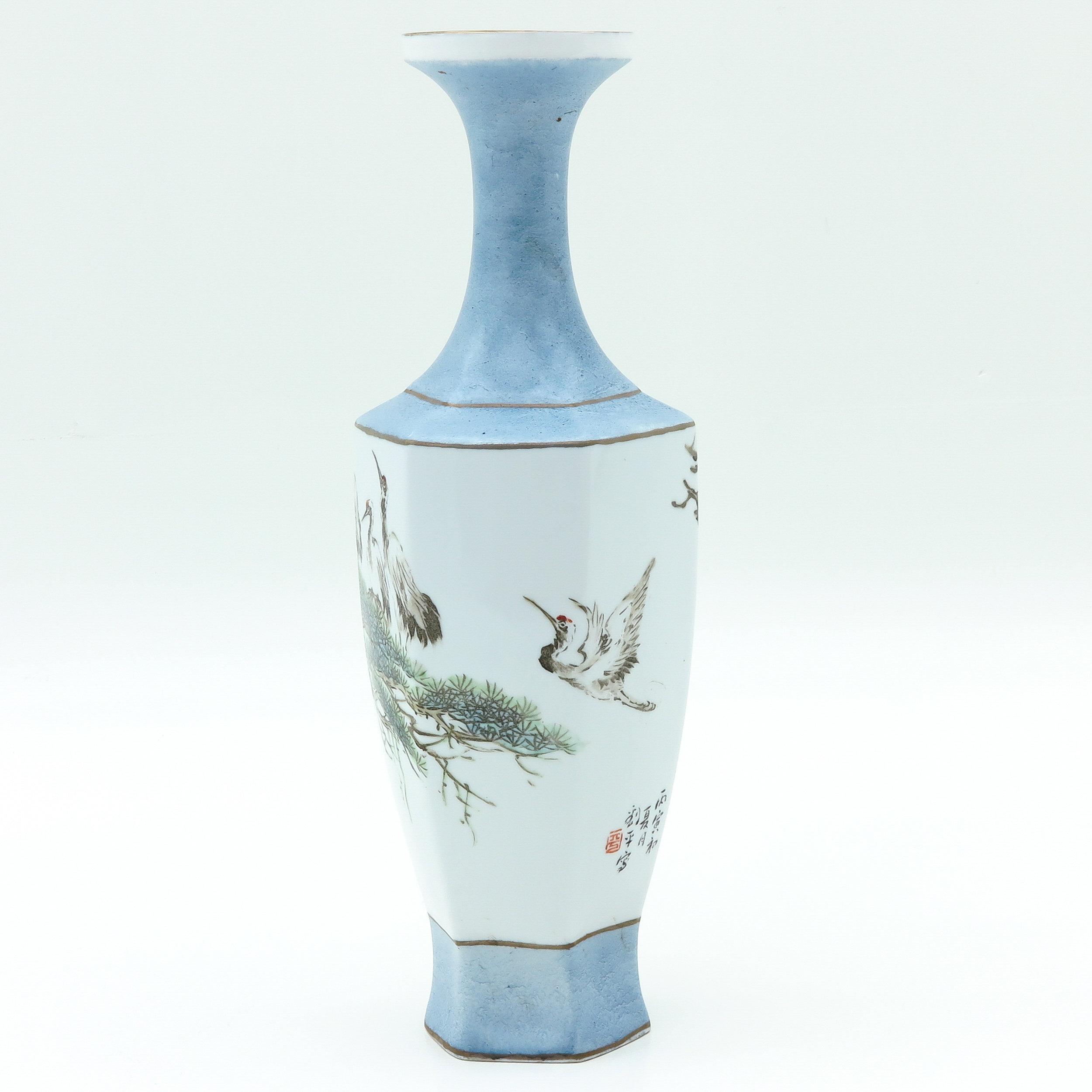 An Eggshell Porcelain Vase - Image 2 of 9