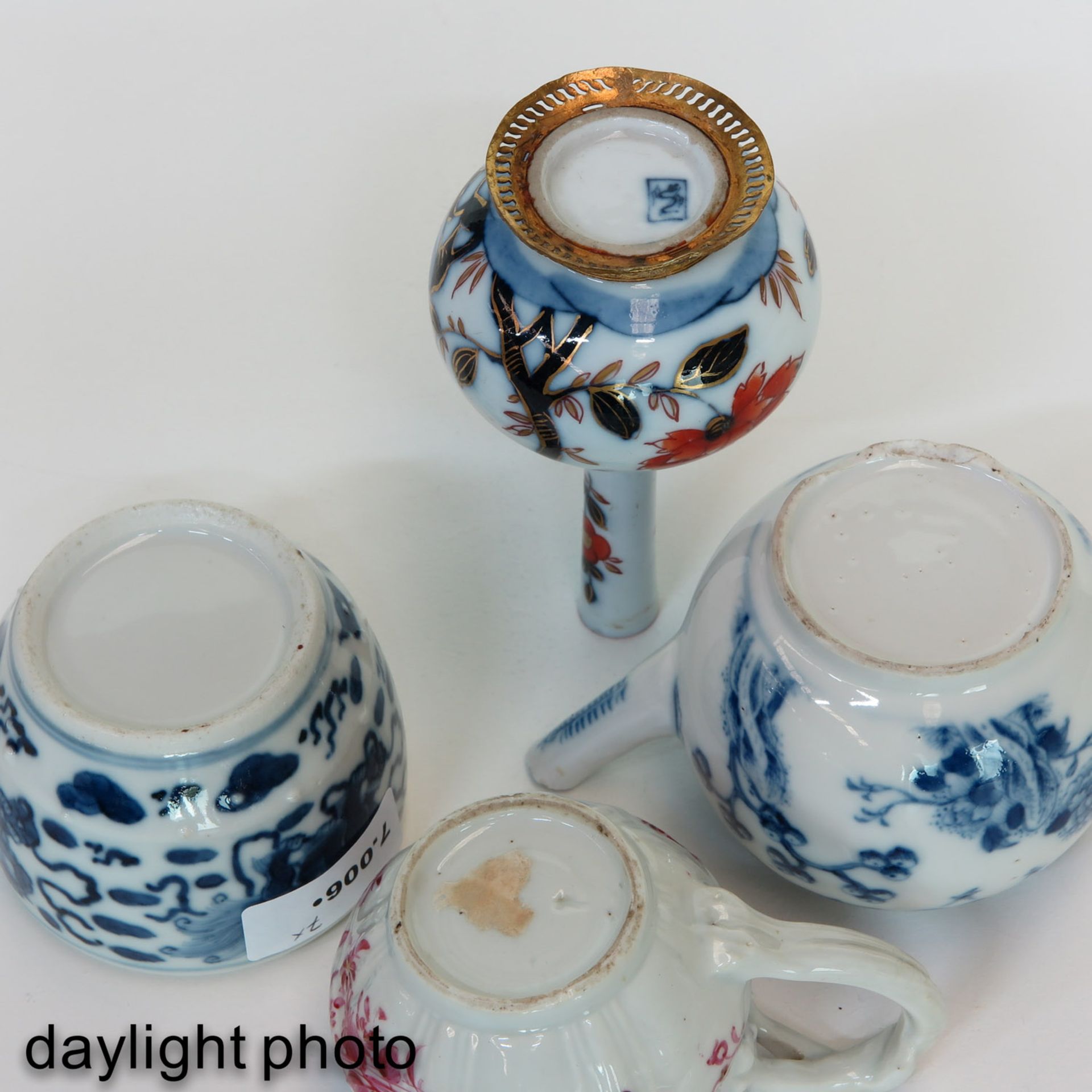 A Diverse Collection of Porcelain - Bild 8 aus 9