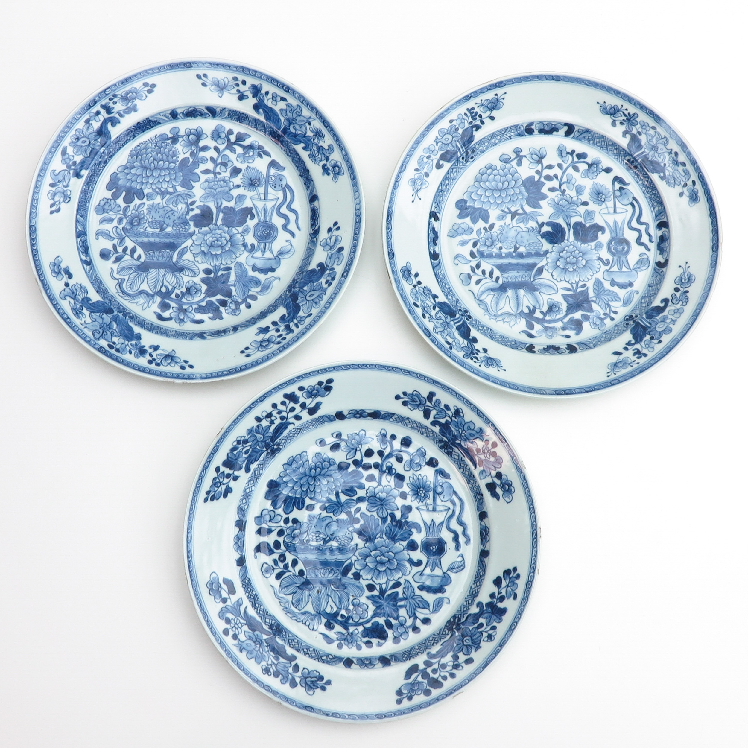 A Series of 6 Blue and White Plates - Image 3 of 9