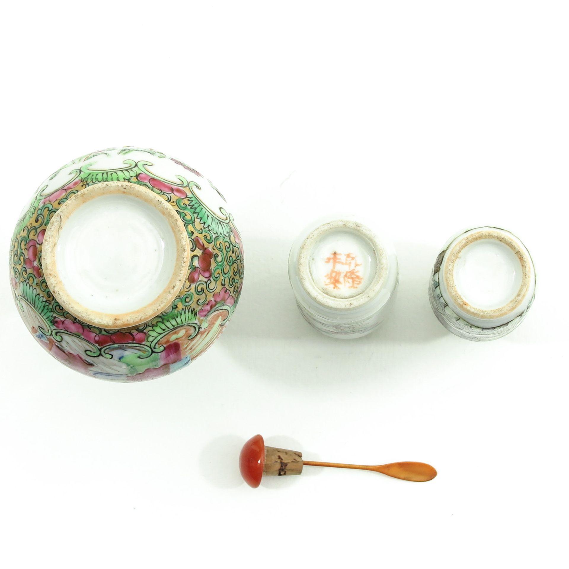 A Colleciton of Chinese Porcelain - Bild 6 aus 9