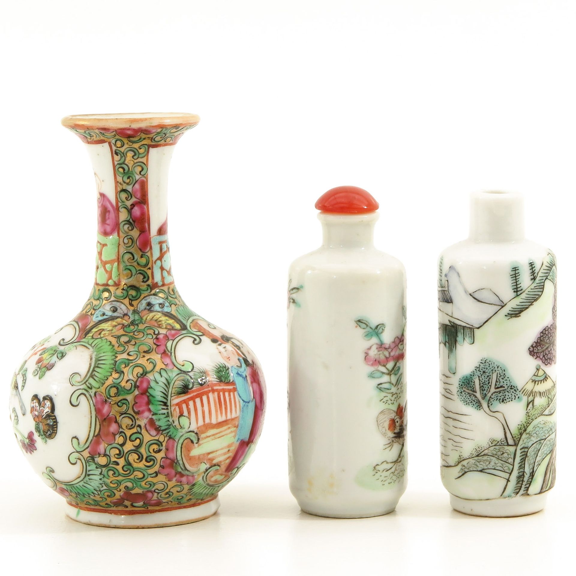 A Colleciton of Chinese Porcelain - Bild 4 aus 9