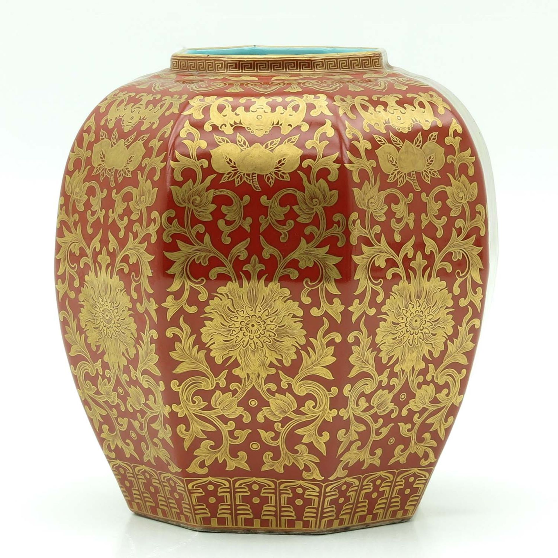 An Orange and Gilt Vase - Bild 3 aus 9