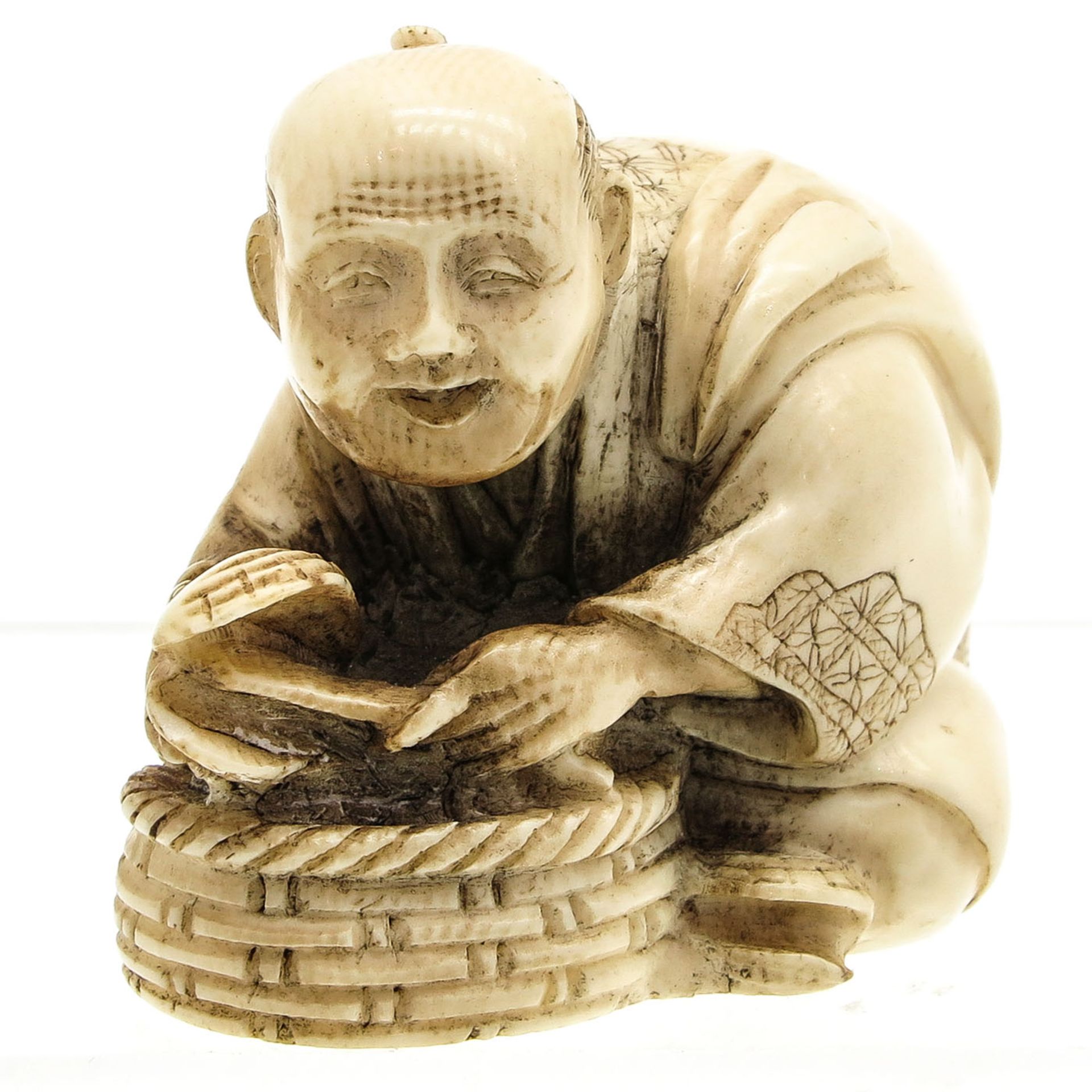 A Diverse Collection of Items including Netsuke - Bild 9 aus 12