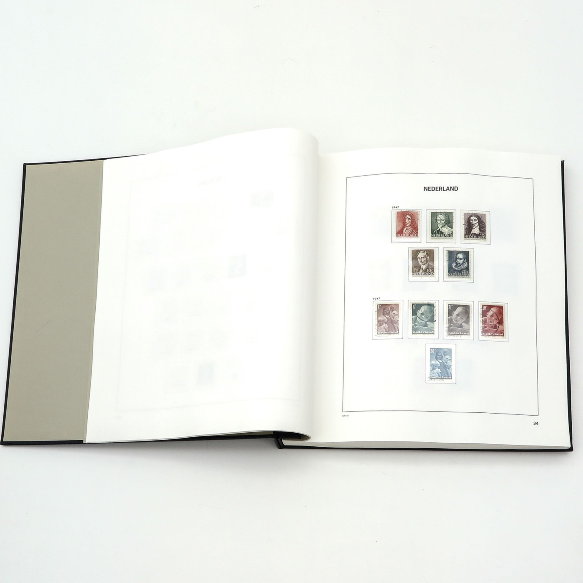 An Album Including Dutch Stamps - Bild 5 aus 10
