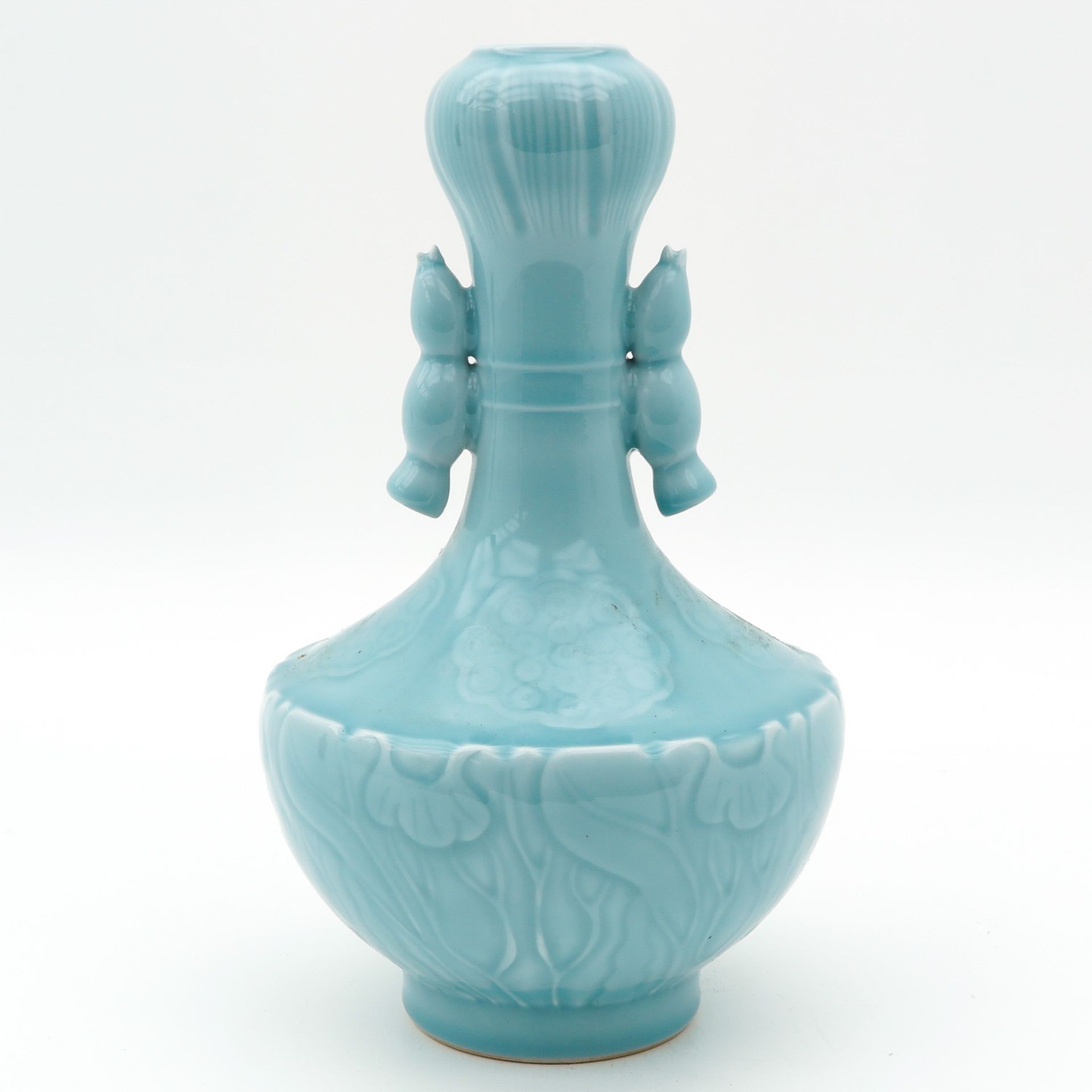 A Light Blue Glazed Vase - Image 3 of 10