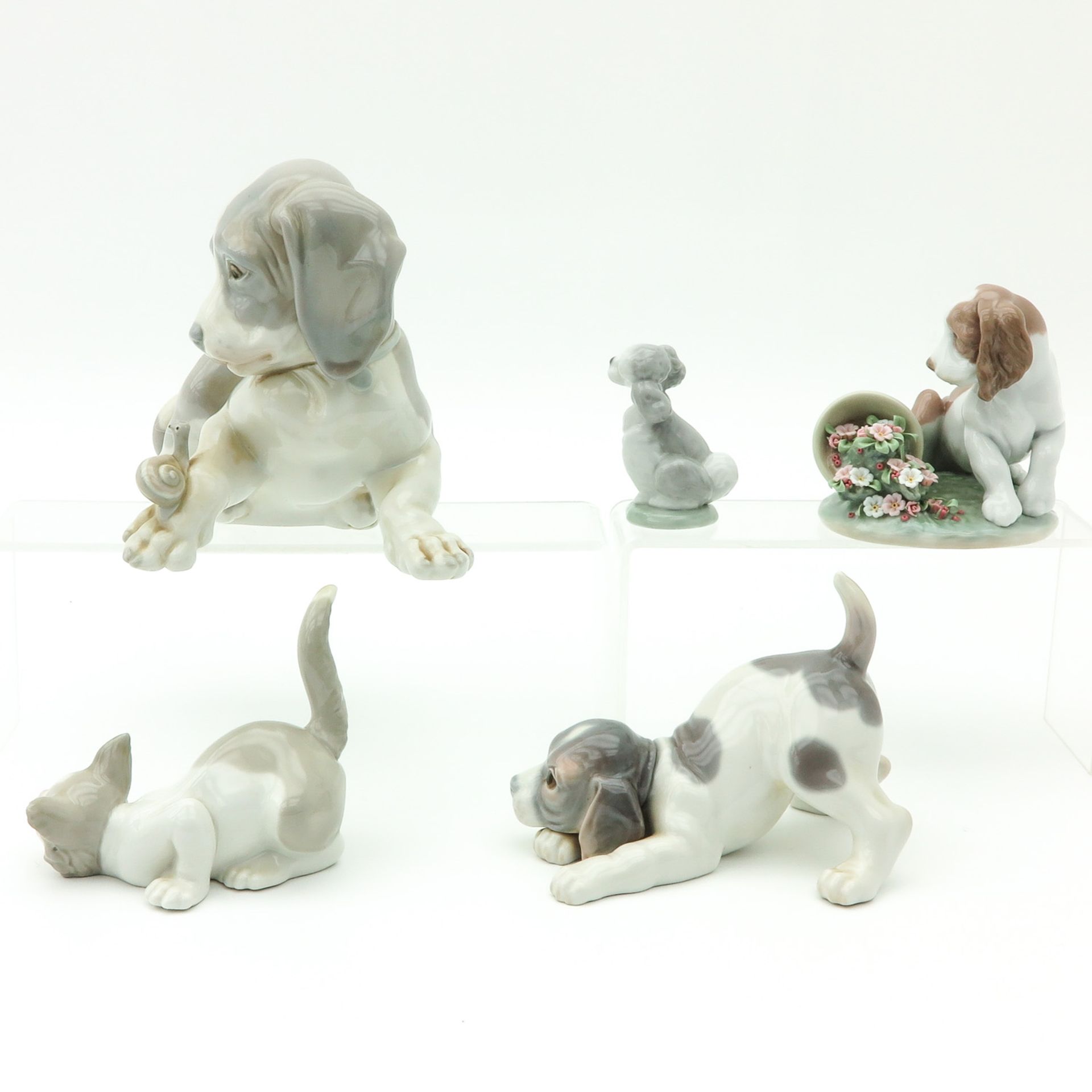 A Collection of 5 Lladro Sculptures - Image 2 of 10