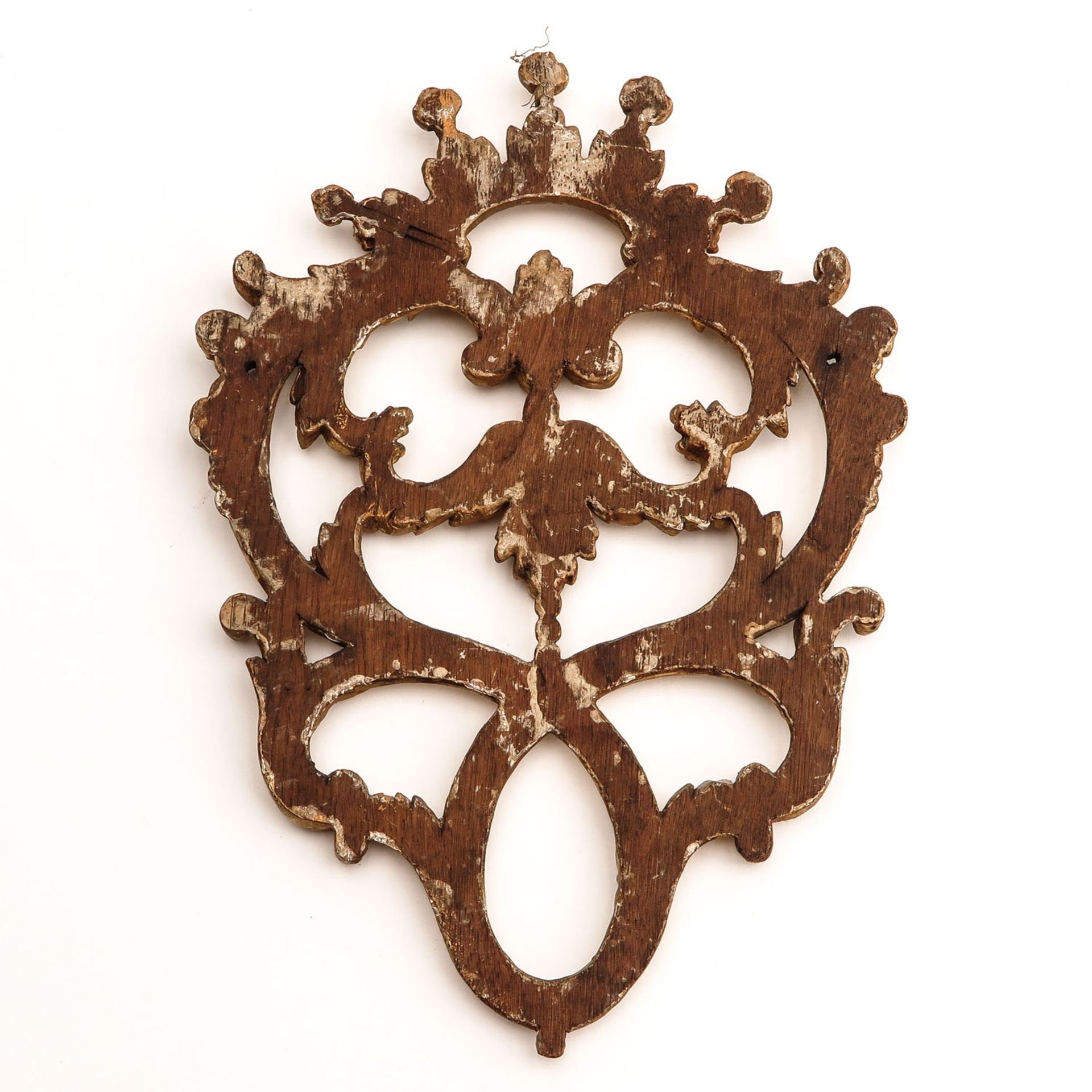 A Lot of 2 18th - 19th Century Wood Ornaments - Image 4 of 10