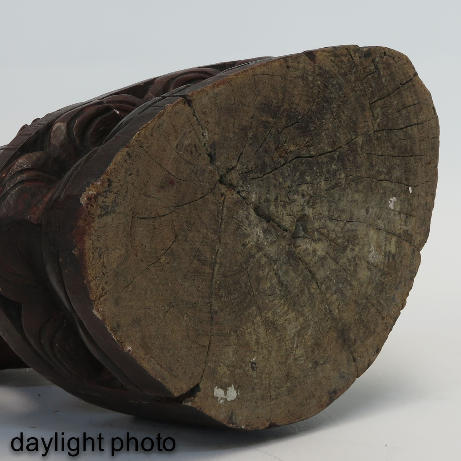 A Carved Wood Buddha Sculpture - Image 8 of 10