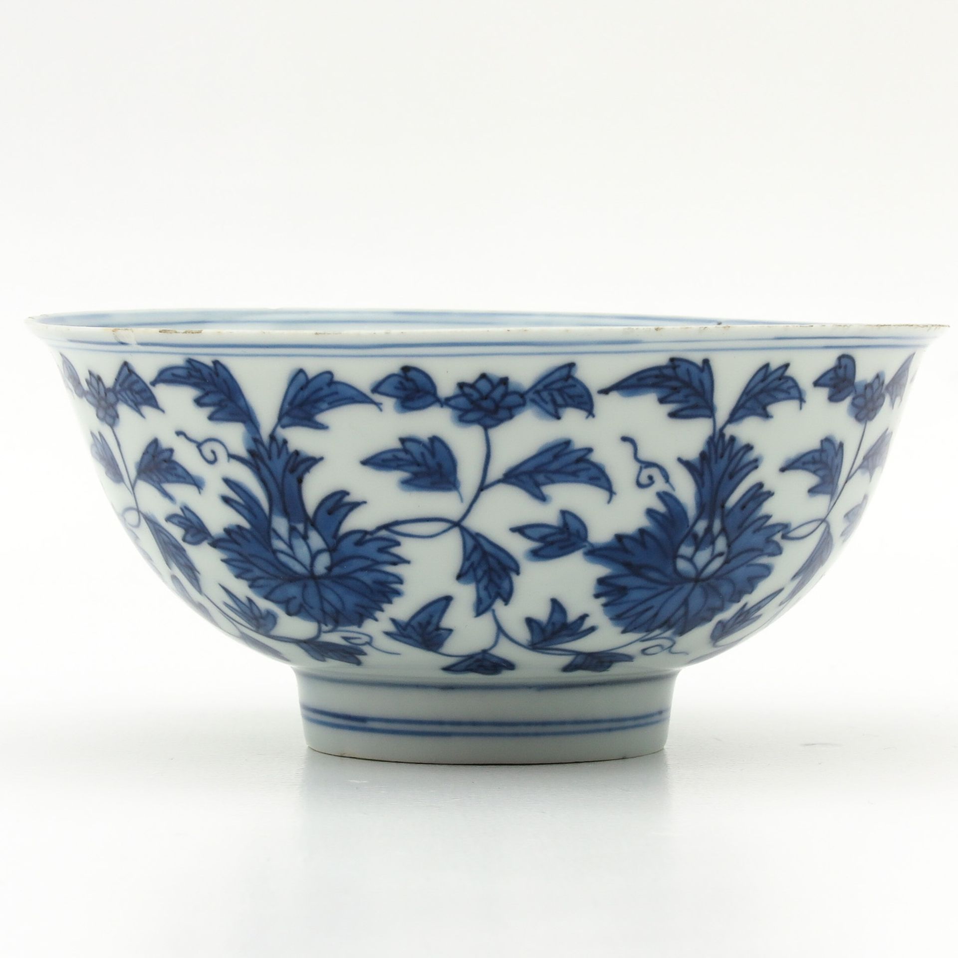 A Blue and White Bowl - Image 2 of 10