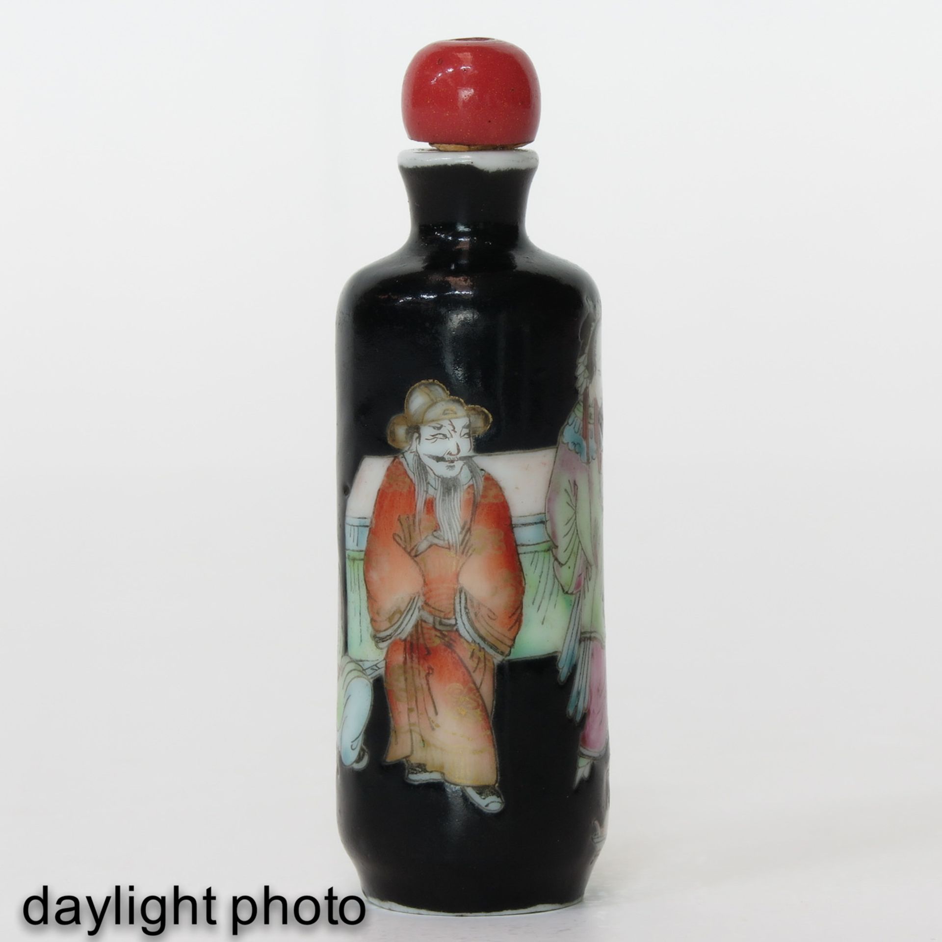 A Famille Noir Snuff Bottle - Image 7 of 9