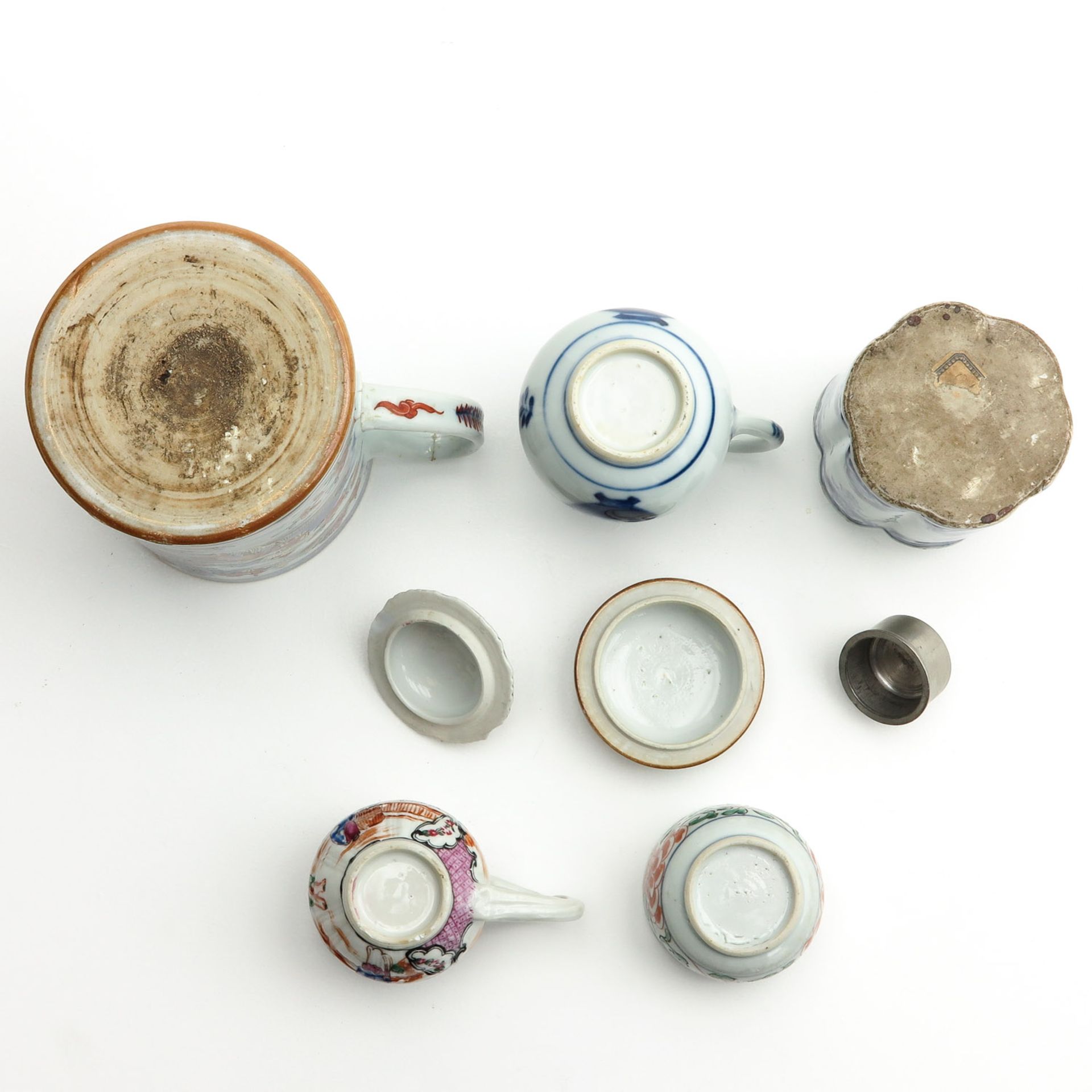 A Diverse Collection of Porcelain - Image 6 of 9