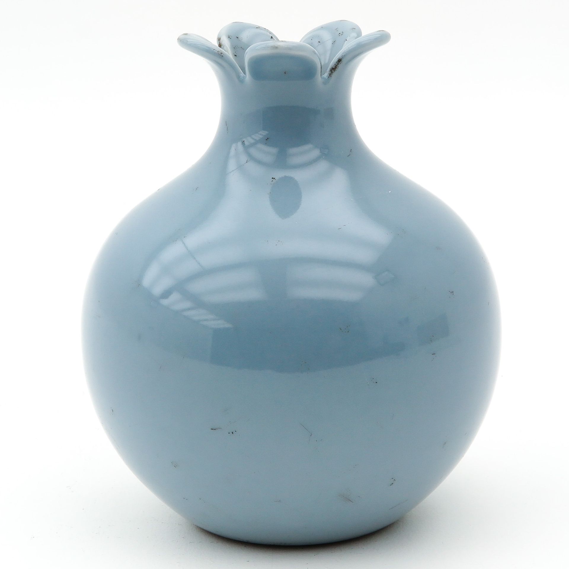 A Blue Glaze Vase - Image 4 of 9