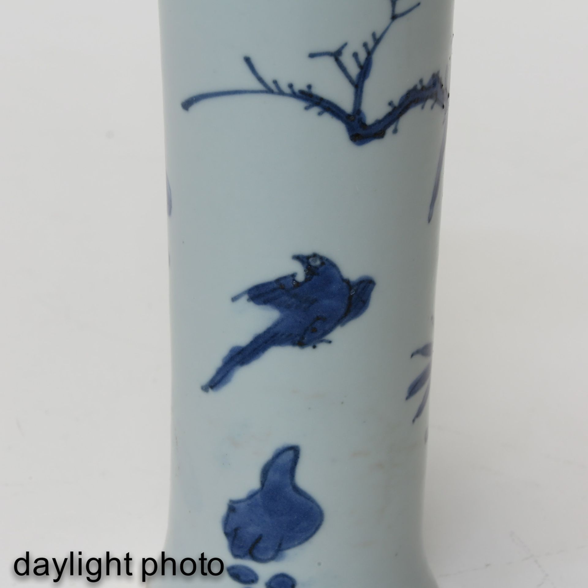 A Blue and White Vase - Image 9 of 9