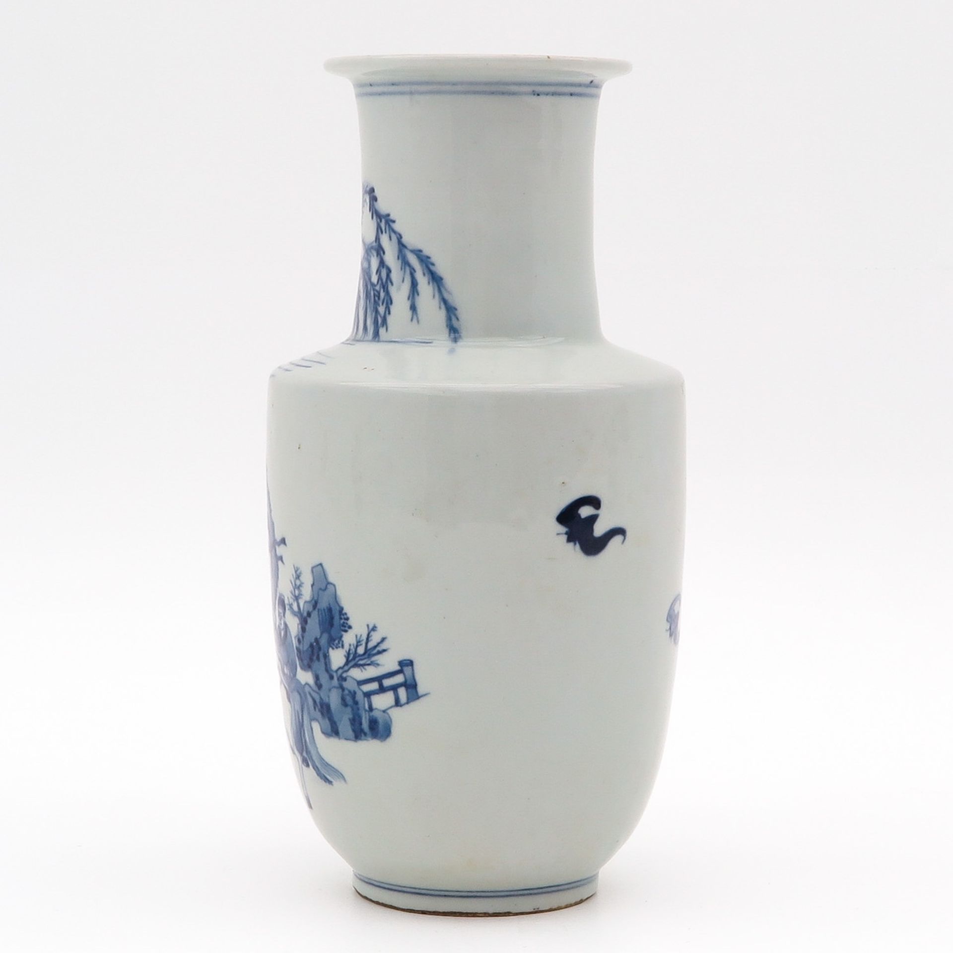 A Blue and White Vase - Image 2 of 9