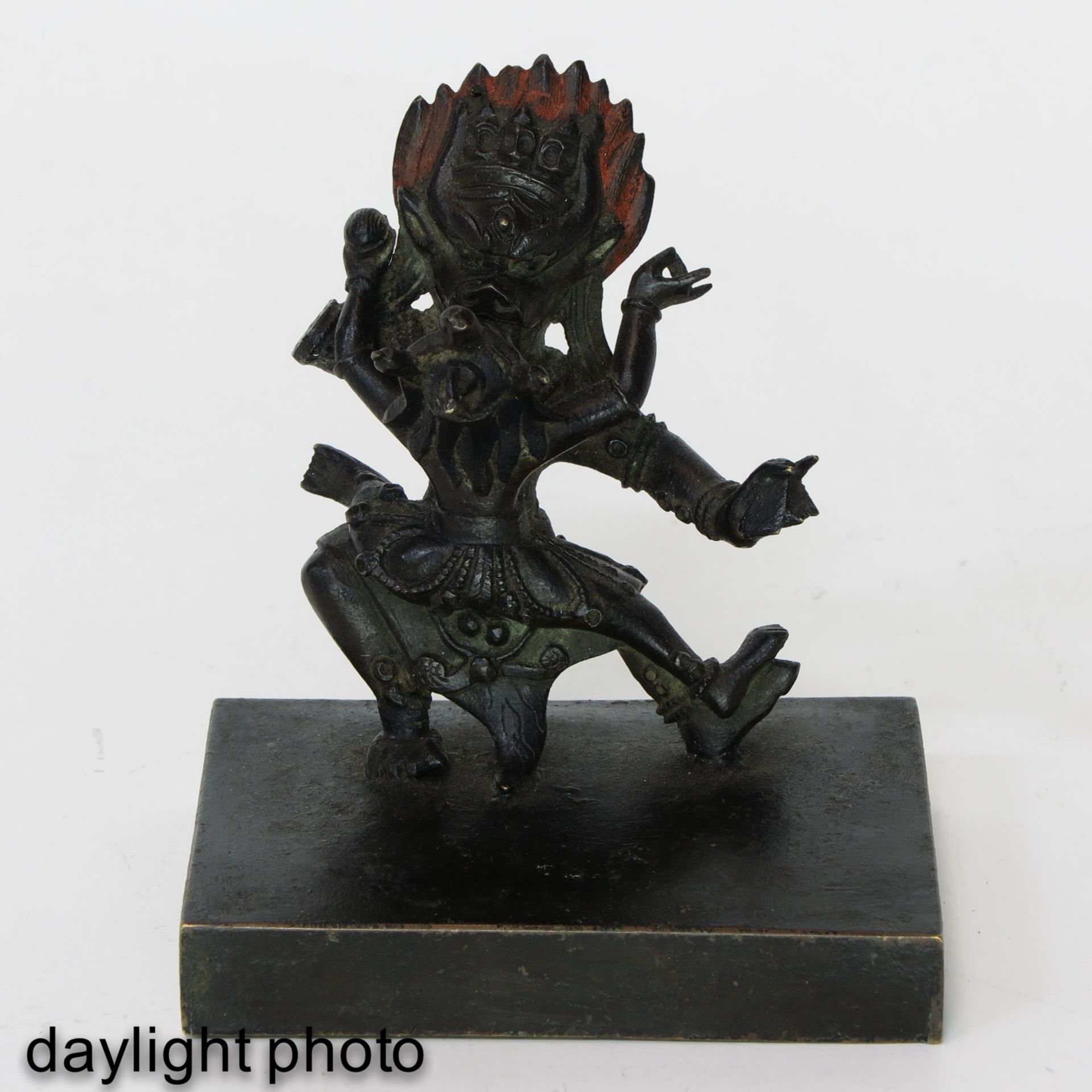 A Bronze Ming Sculpture - Image 7 of 9
