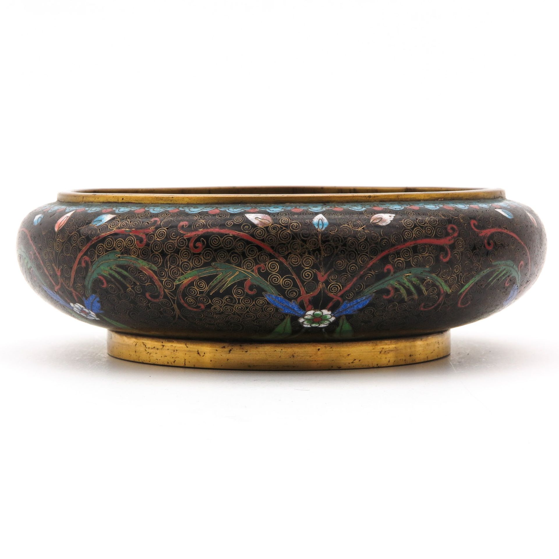 A Cloisonne Bowl with Carved Wood Base - Image 4 of 10