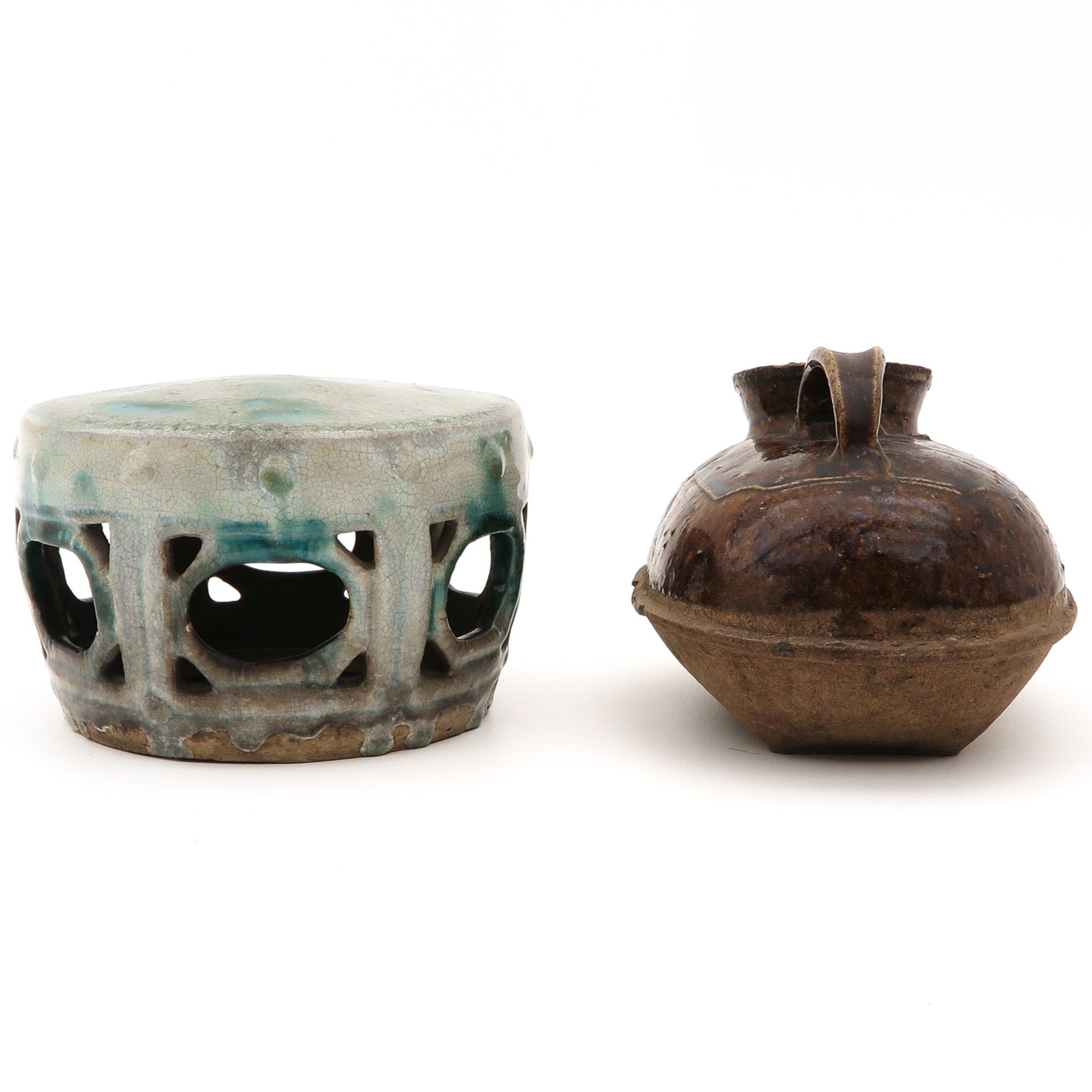 A Chinese Stoneware Vessel and Garden Seat - Bild 2 aus 10