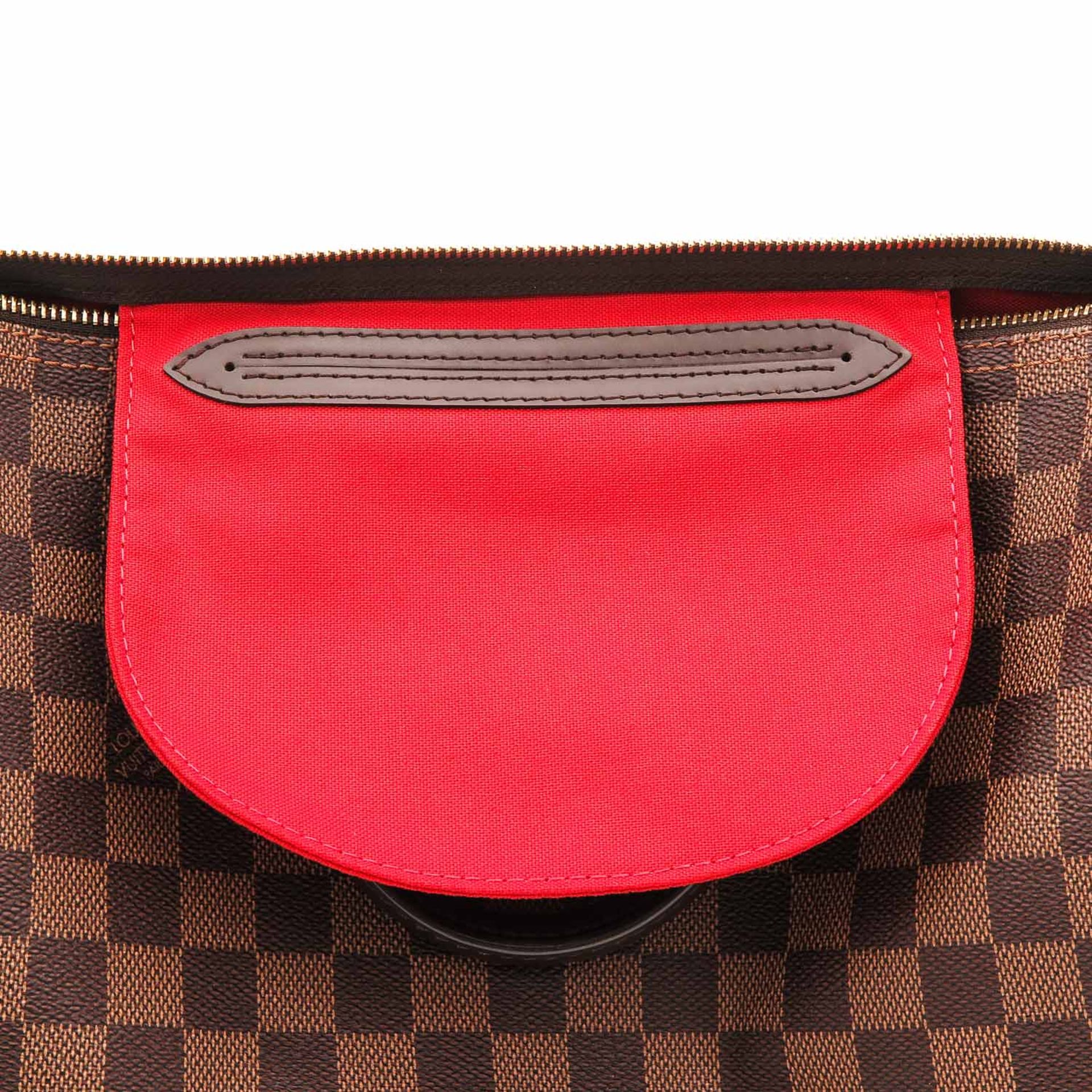 A Louis Vuitton Handbag - Image 8 of 8